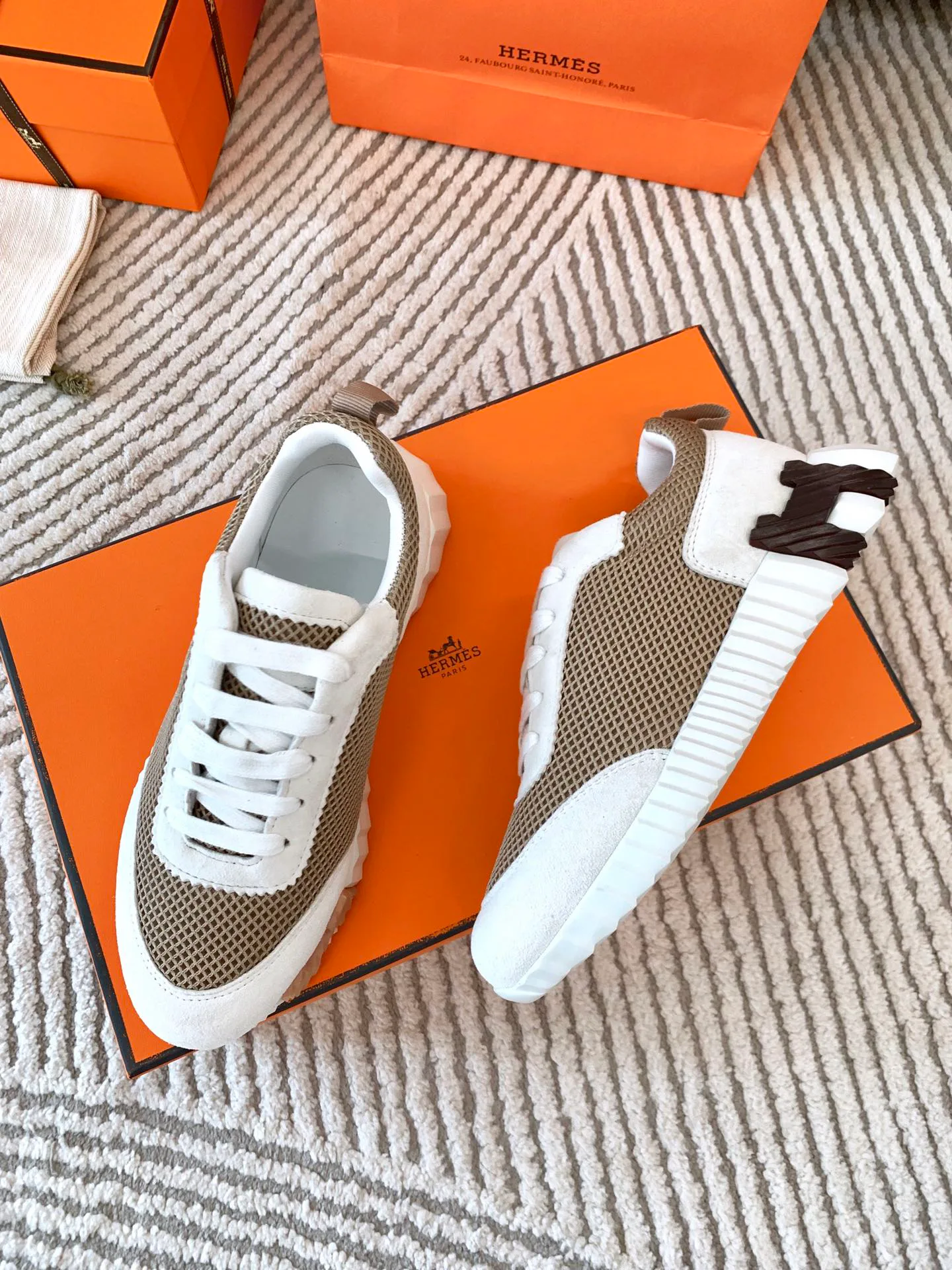 Women's Sneakers HERMES 18485823