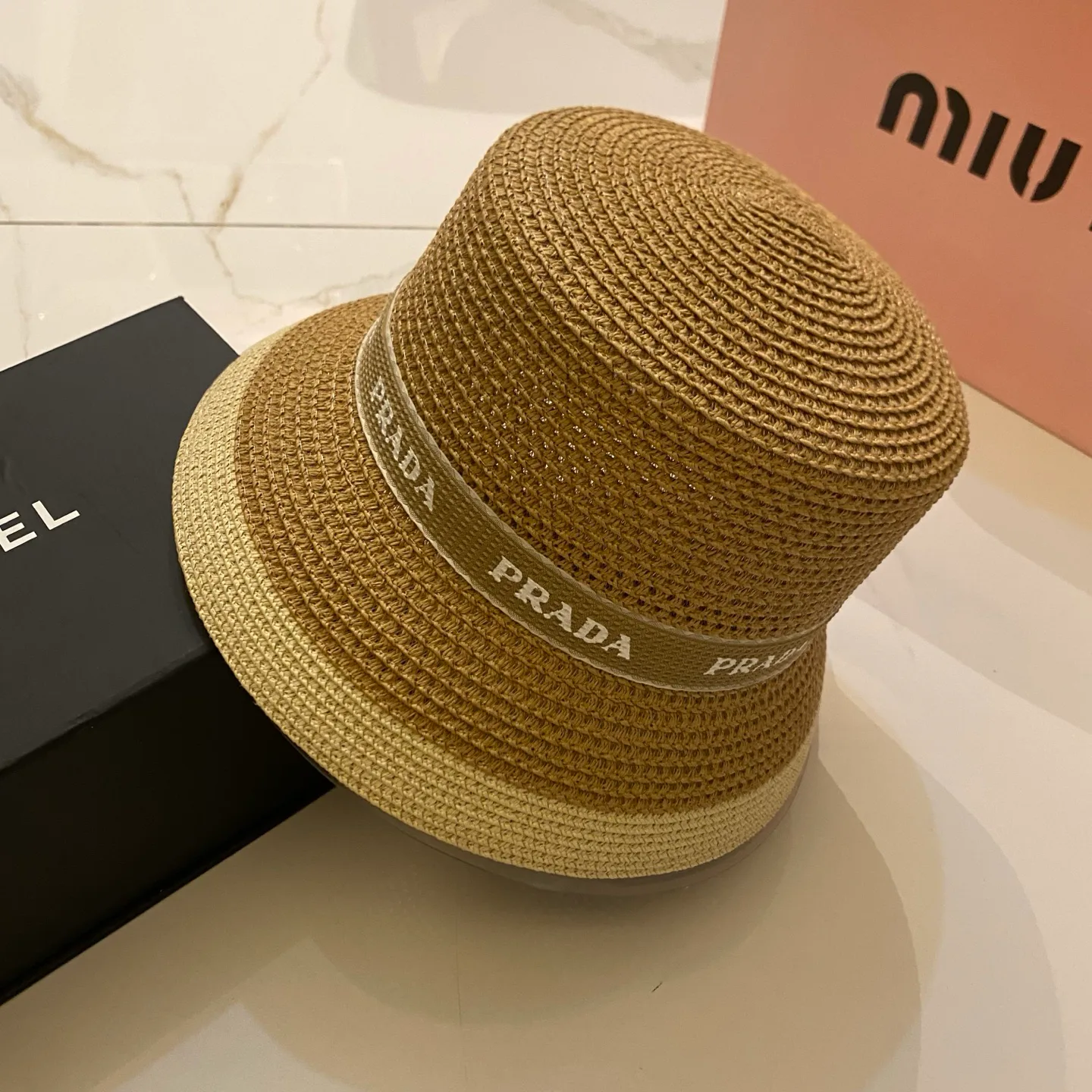 Hats PRADA 17498291
