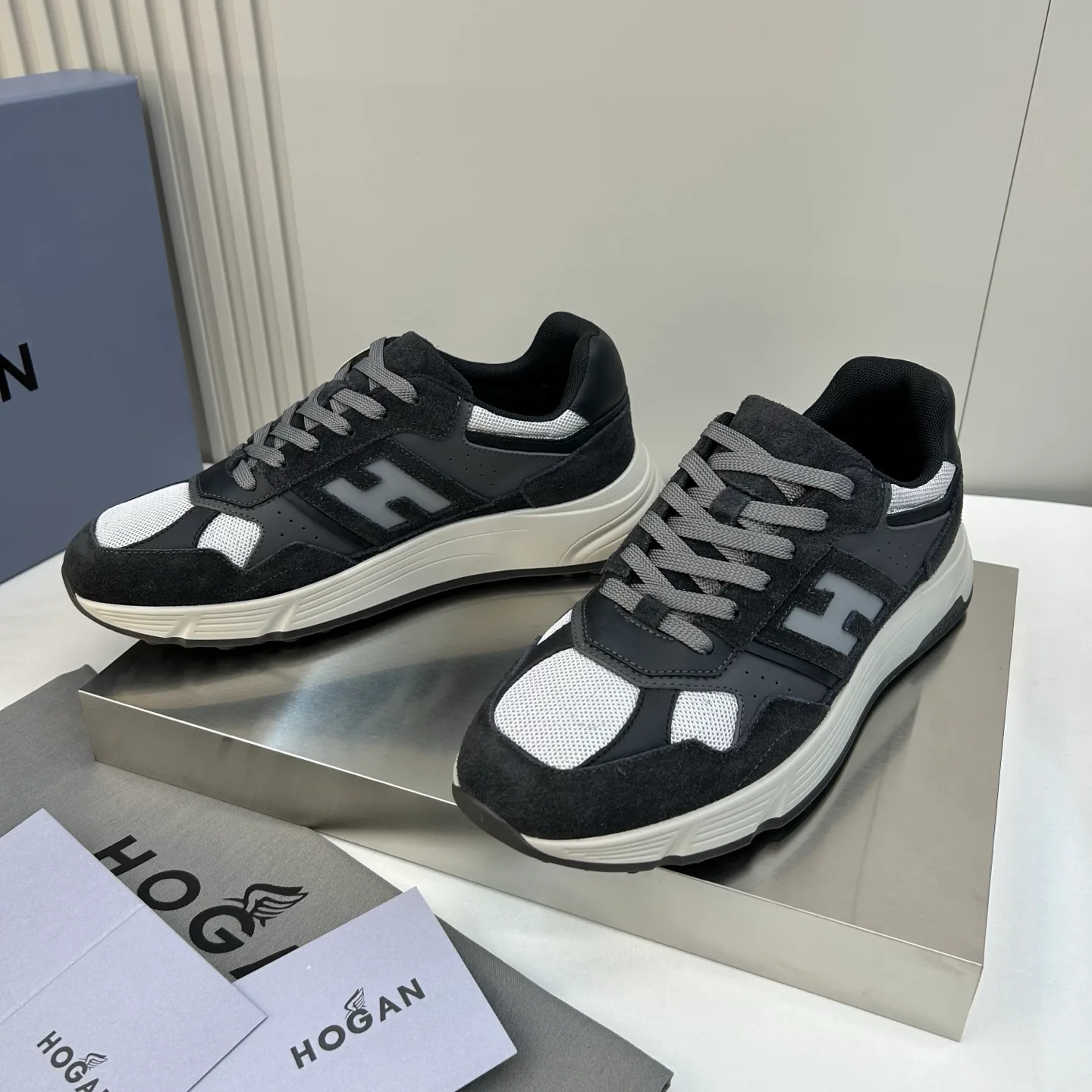 Men's Sneakers HOGAN 17280336