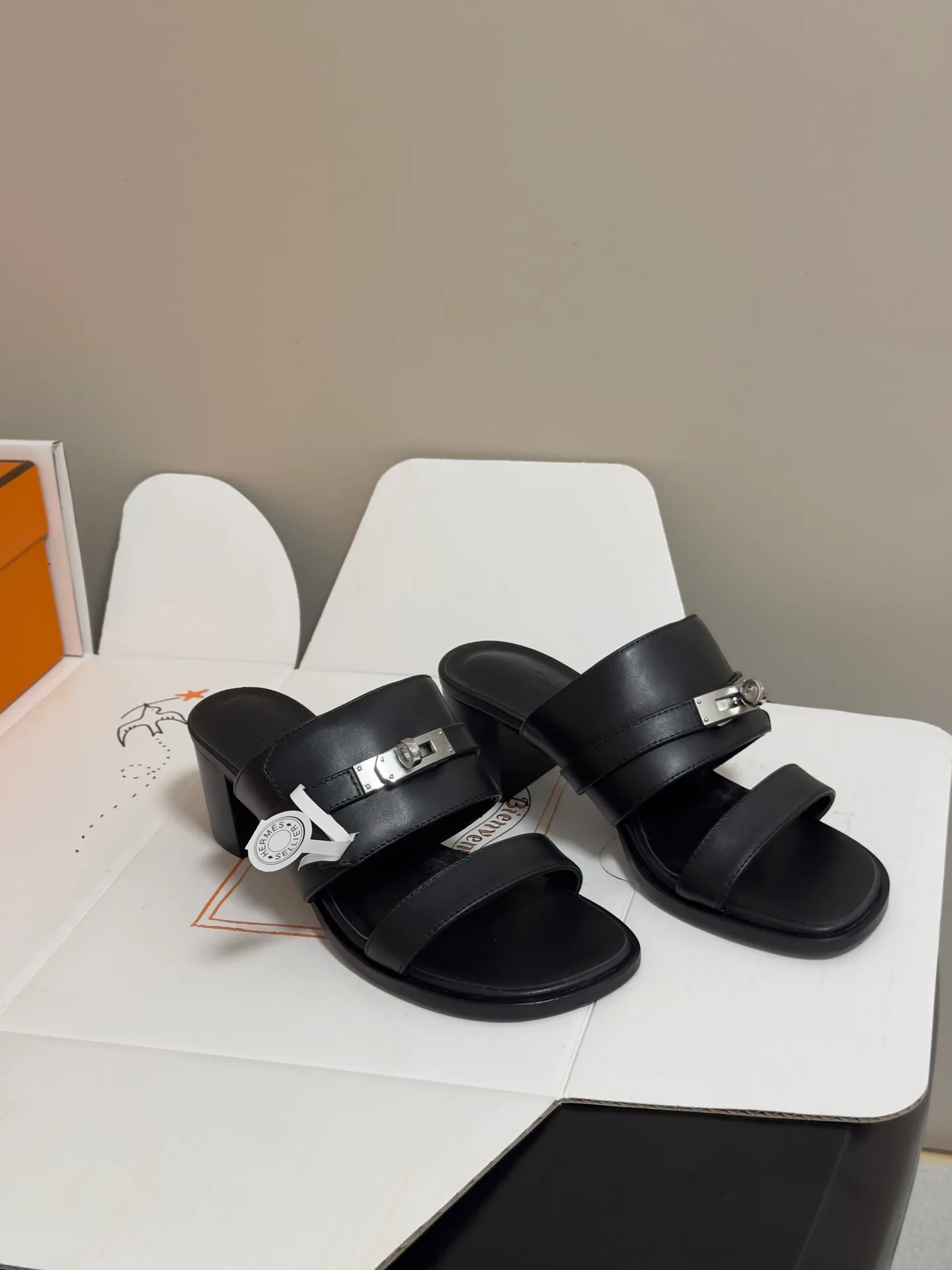 Women's Open-Toe Sandals HERMES 17095160