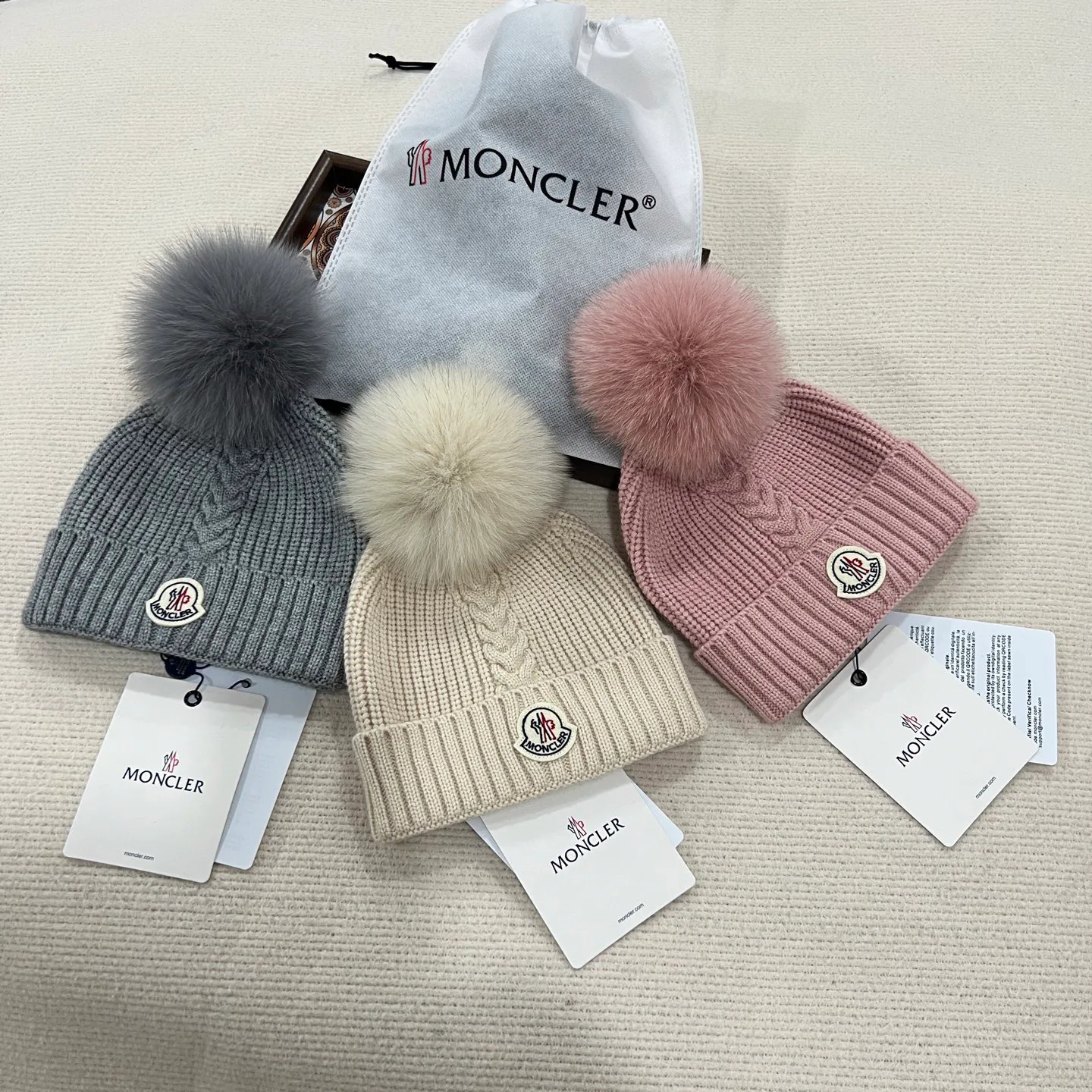 Hats MONCLER 18077746