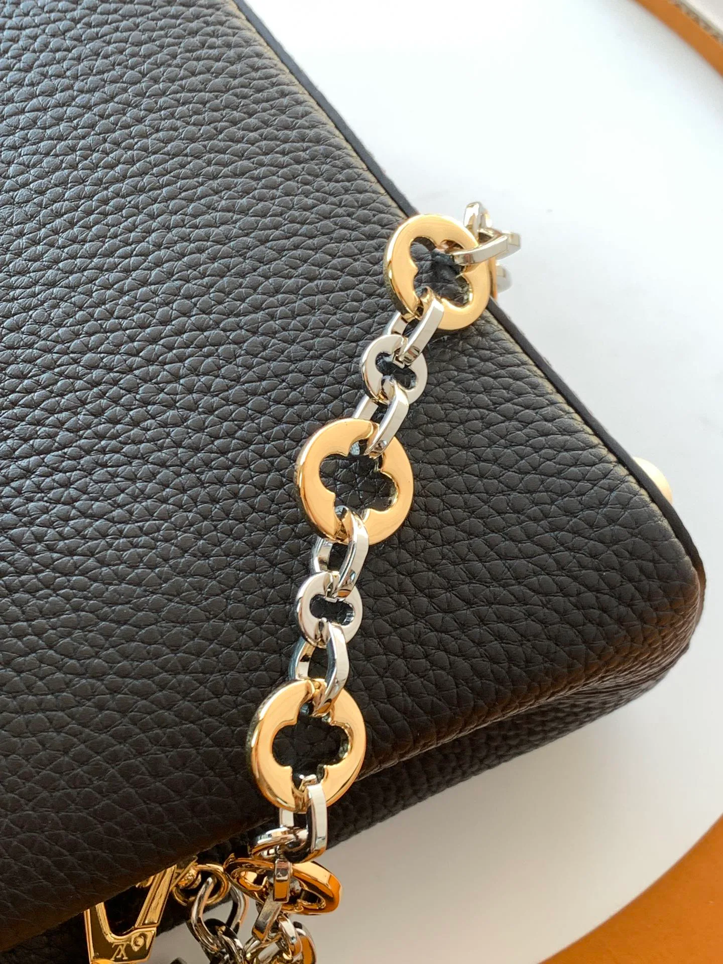 Women's Classic Handbags LOUIS VUITTON 18520873