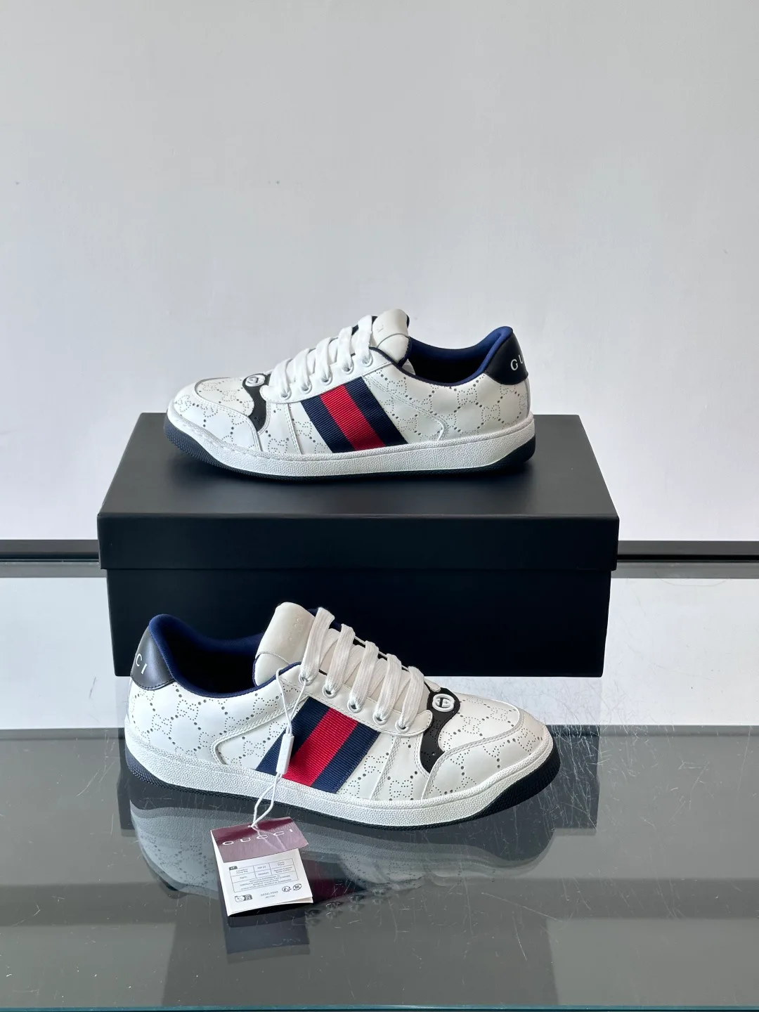 Women's Sneakers GUCCI 18101954