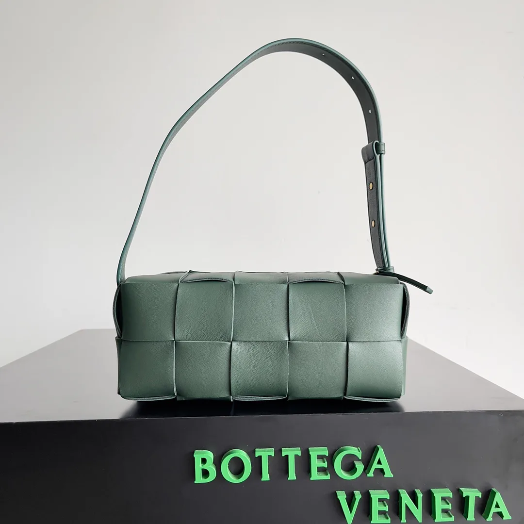 Women's Classic Handbags BOTTEGA VENETA 18161092