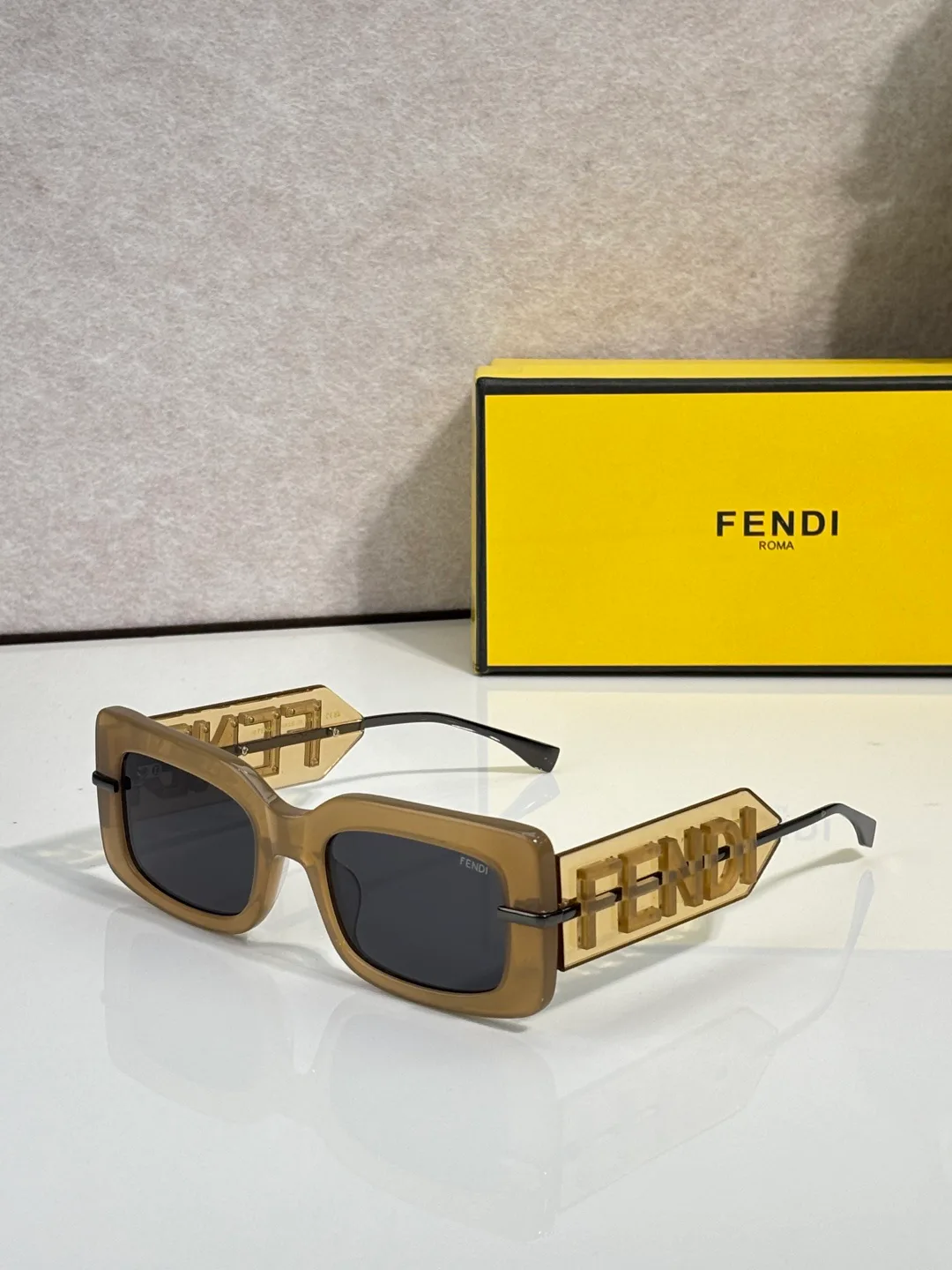 Glasses FENDI 18059737