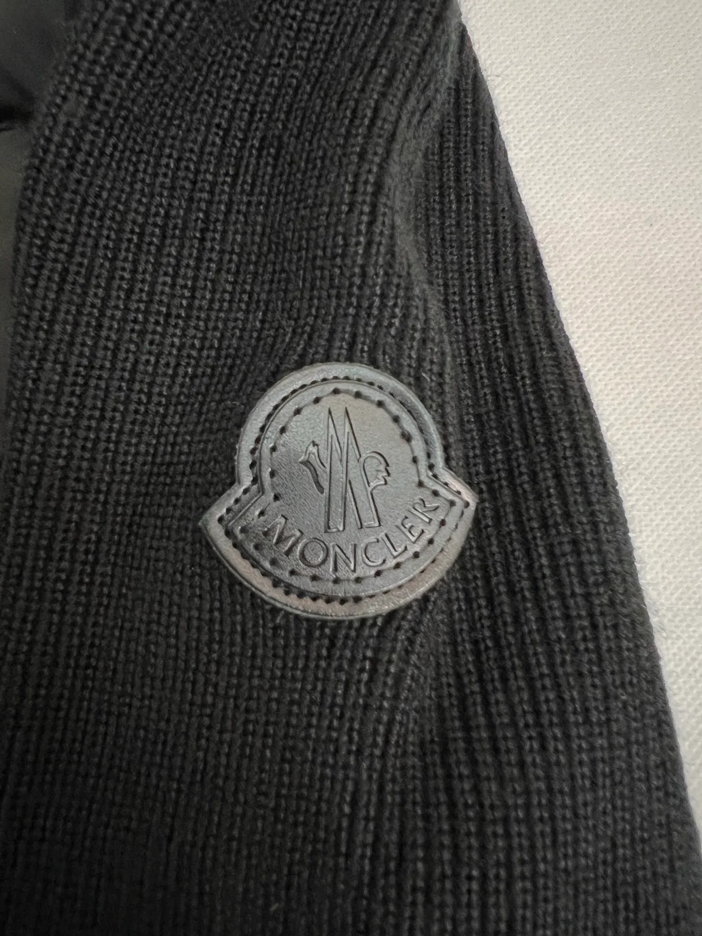 Куртки И Пуховики Женские Moncler 18599839