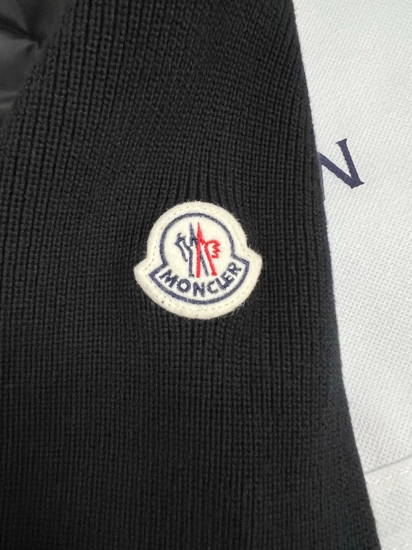 Куртки И Пуховики Мужские Moncler 18599824