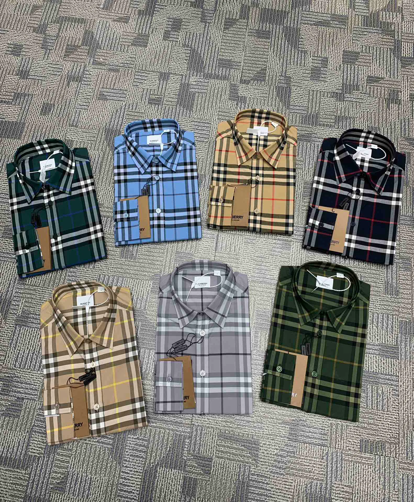 Men's Shirts BURBERRY 17967404