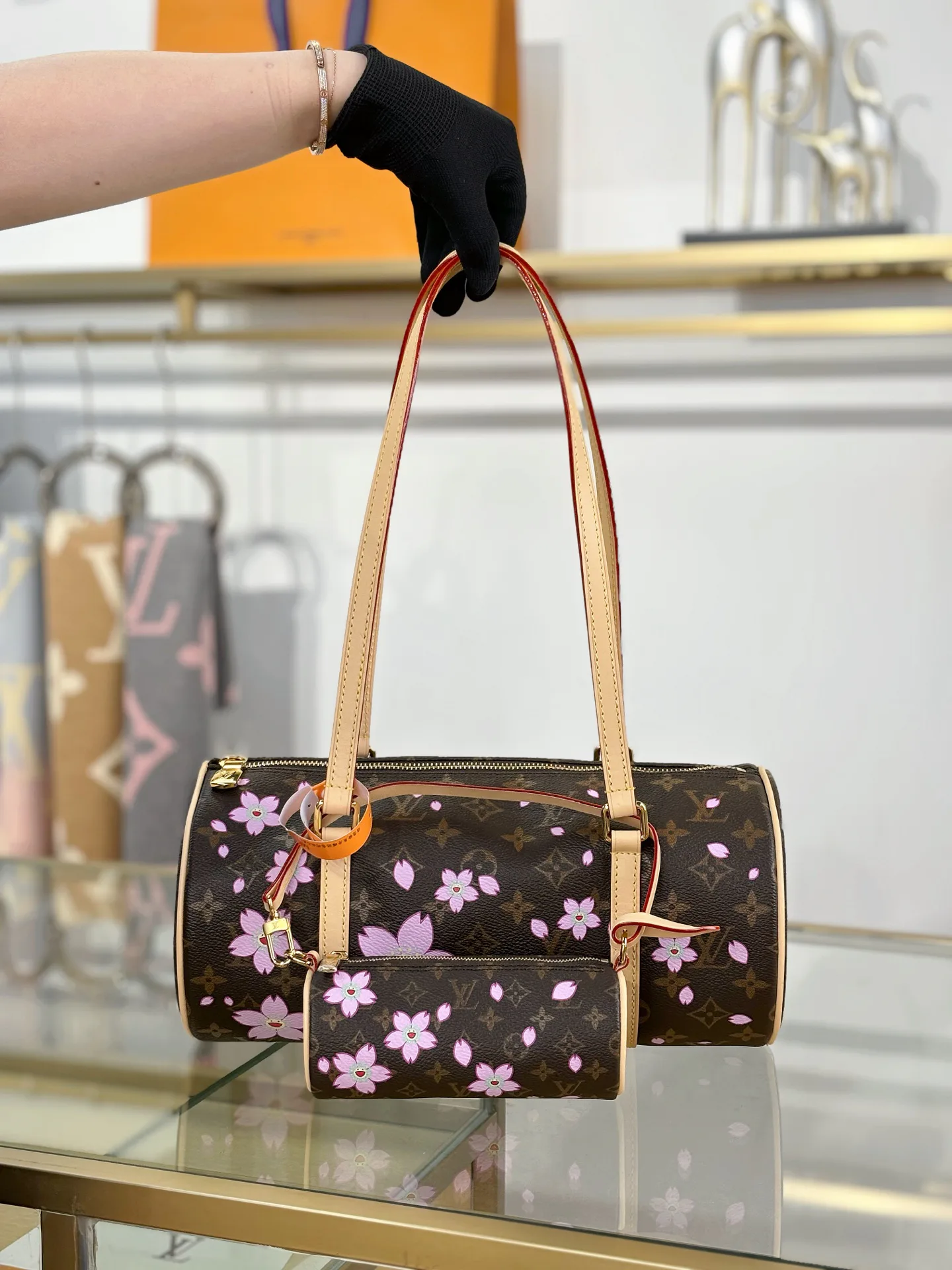 Women's Classic Handbags LOUIS VUITTON 17979877