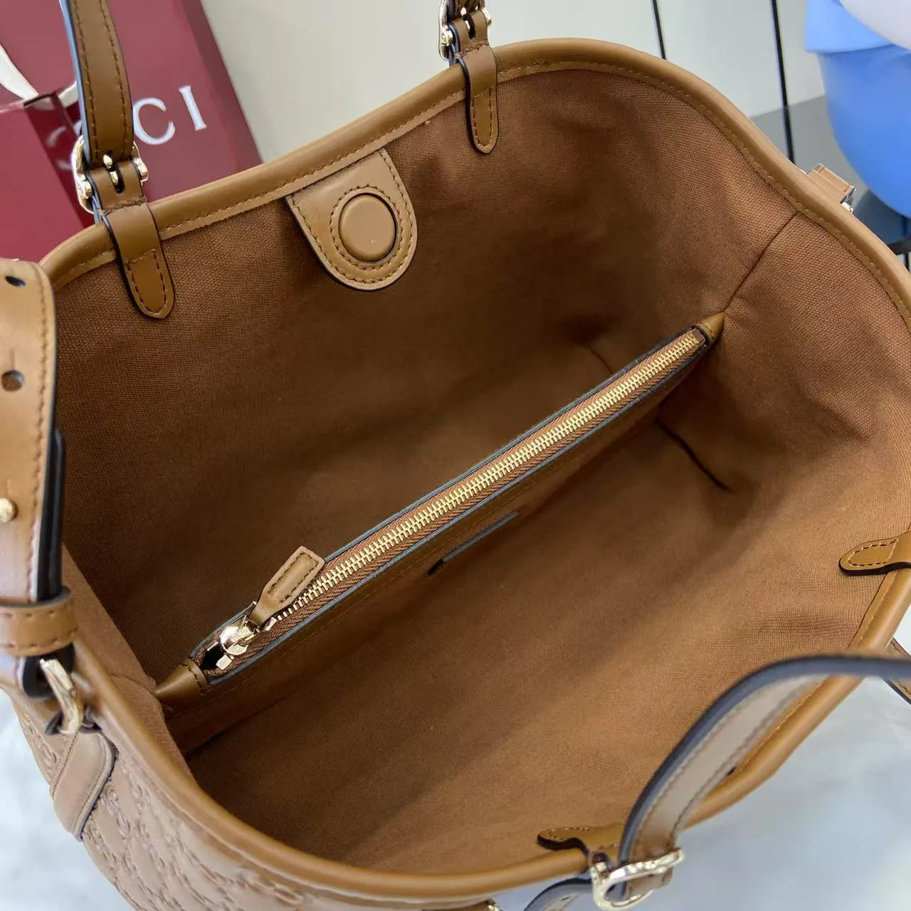 Women's Classic Handbags GUCCI 18404546
