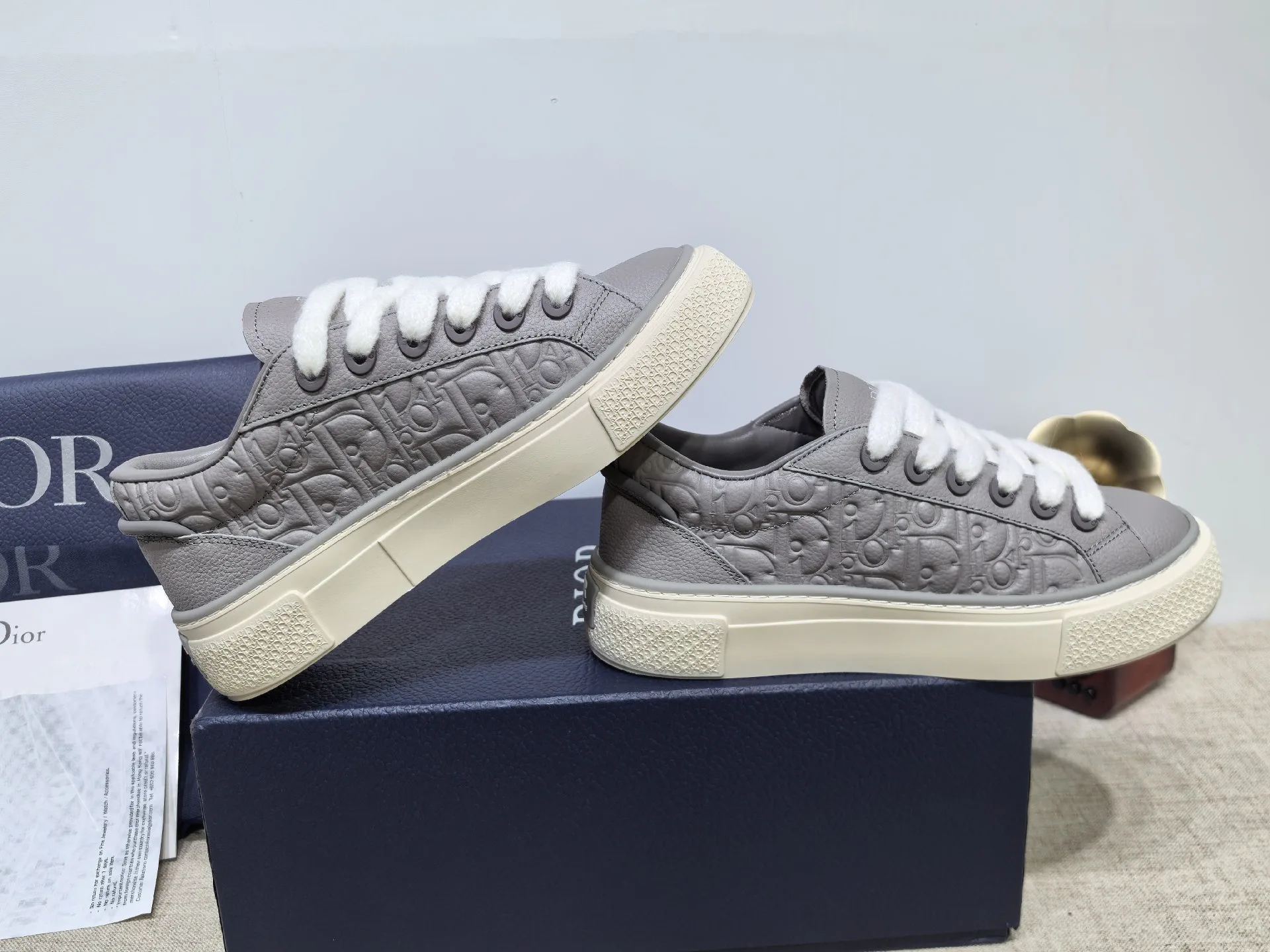 Women's Sneakers CHRISTIAN DIOR 17805342