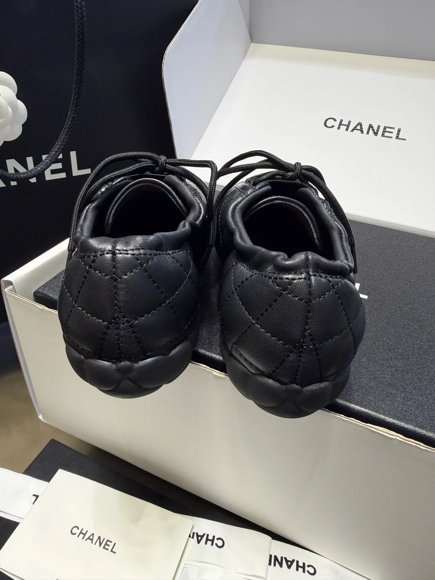 Women's Sneakers CHANEL 17877264
