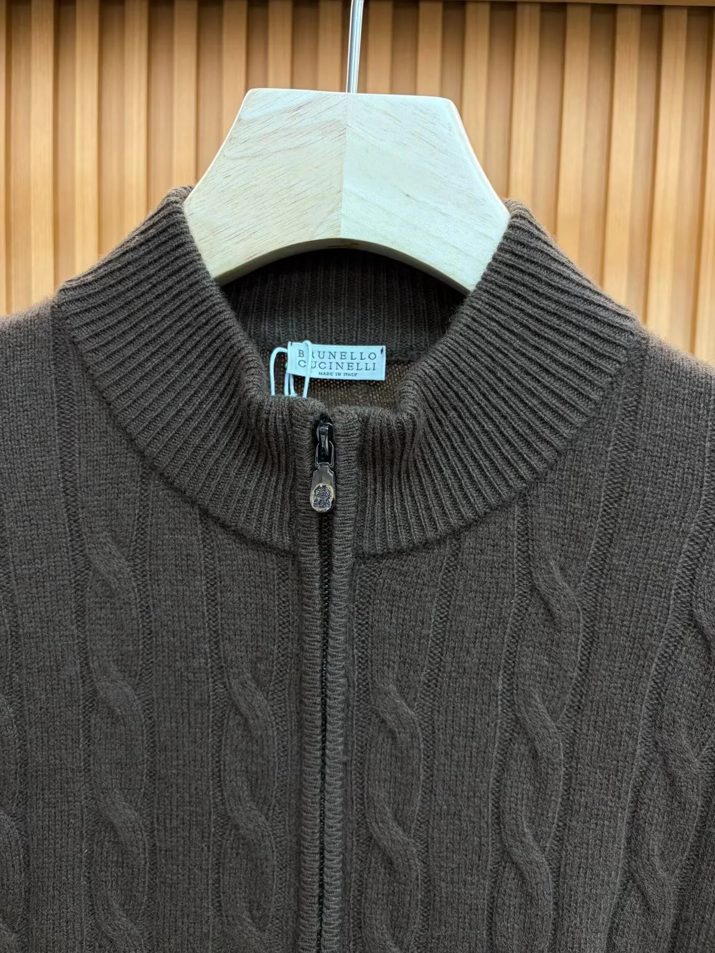 Men's Jumpers And Sweaters BRUNELLO CUCINELLI 18084716