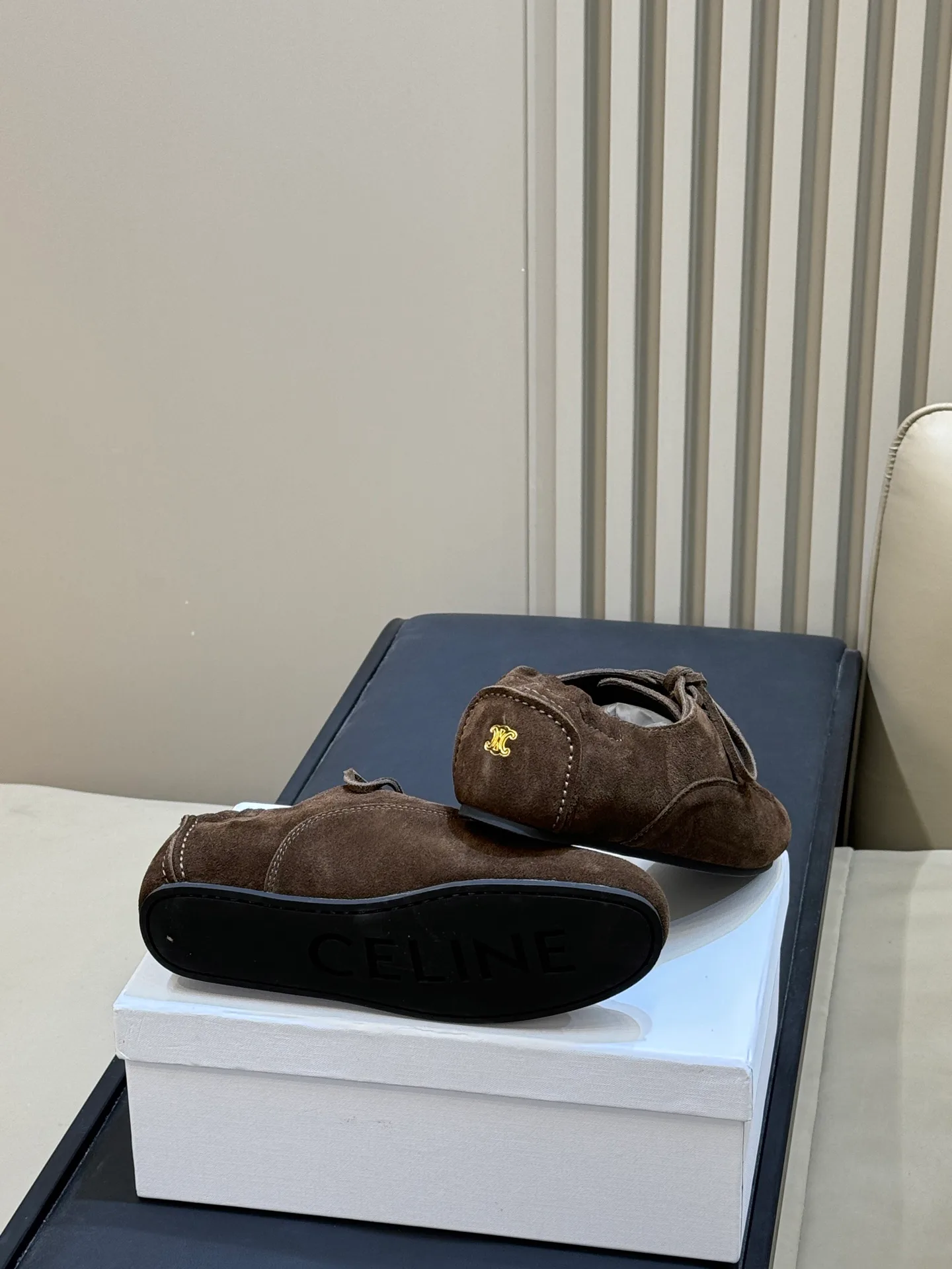 Women's Loafers And Moccasins CELINE 18073385