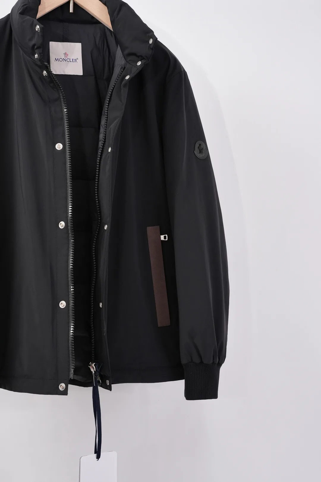 Men's Jackets And Down Jackets MONCLER 18507114