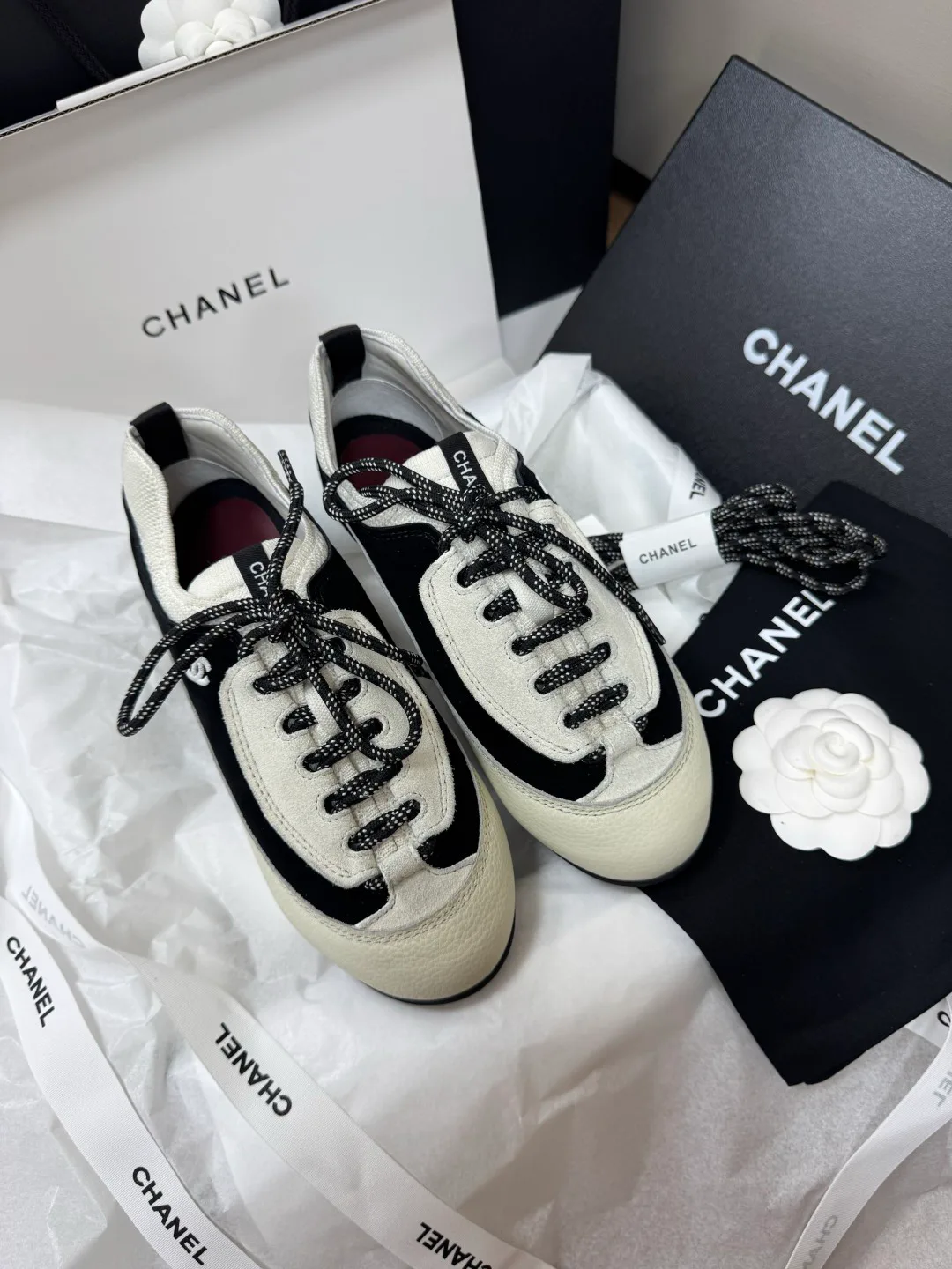 Women's Sneakers CHANEL 17358825