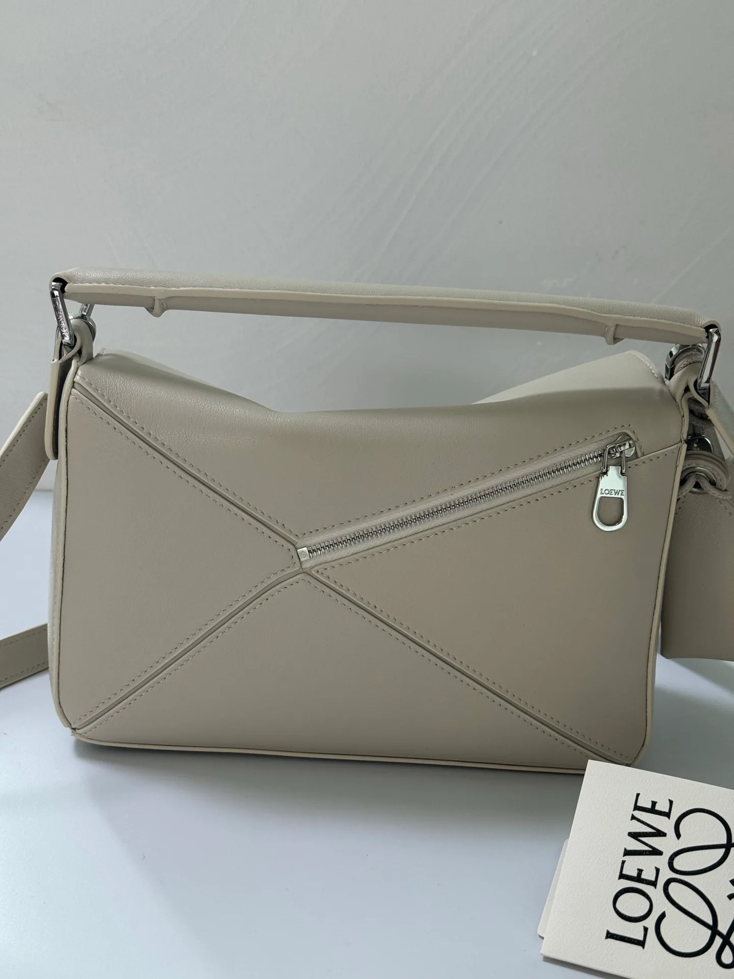 Women's Classic Handbags LOEWE 18434820
