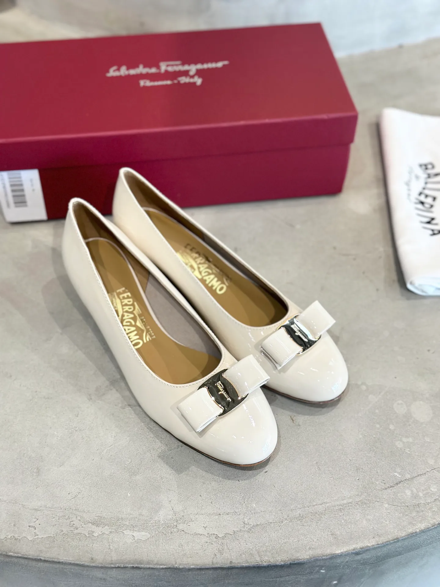 Women's Heels SALVATORE FERRAGAMO 18340703