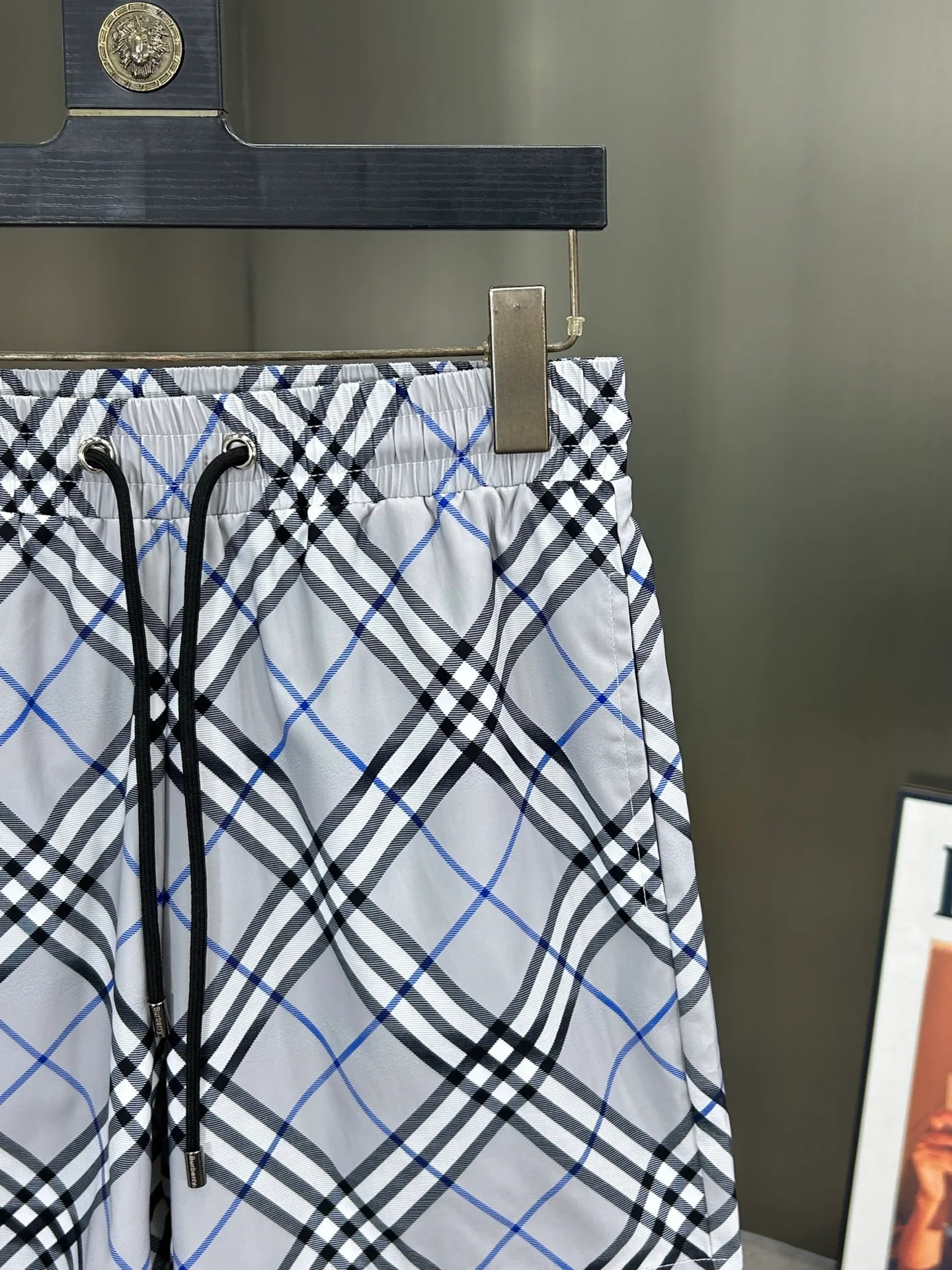 Men's Shorts BURBERRY 18000486