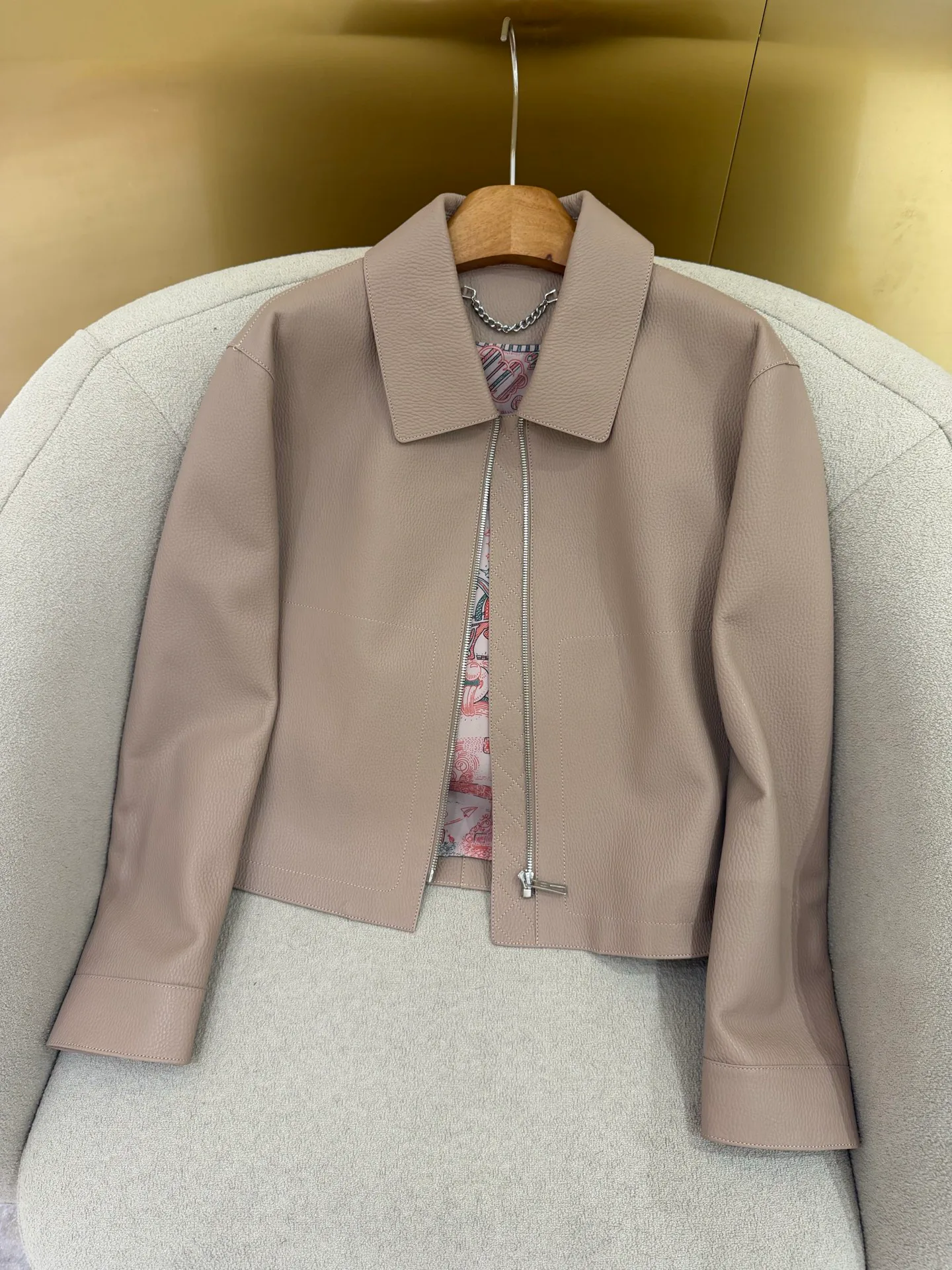 Women's Leather Jackets And Sheepskin Coats HERMES 17802394