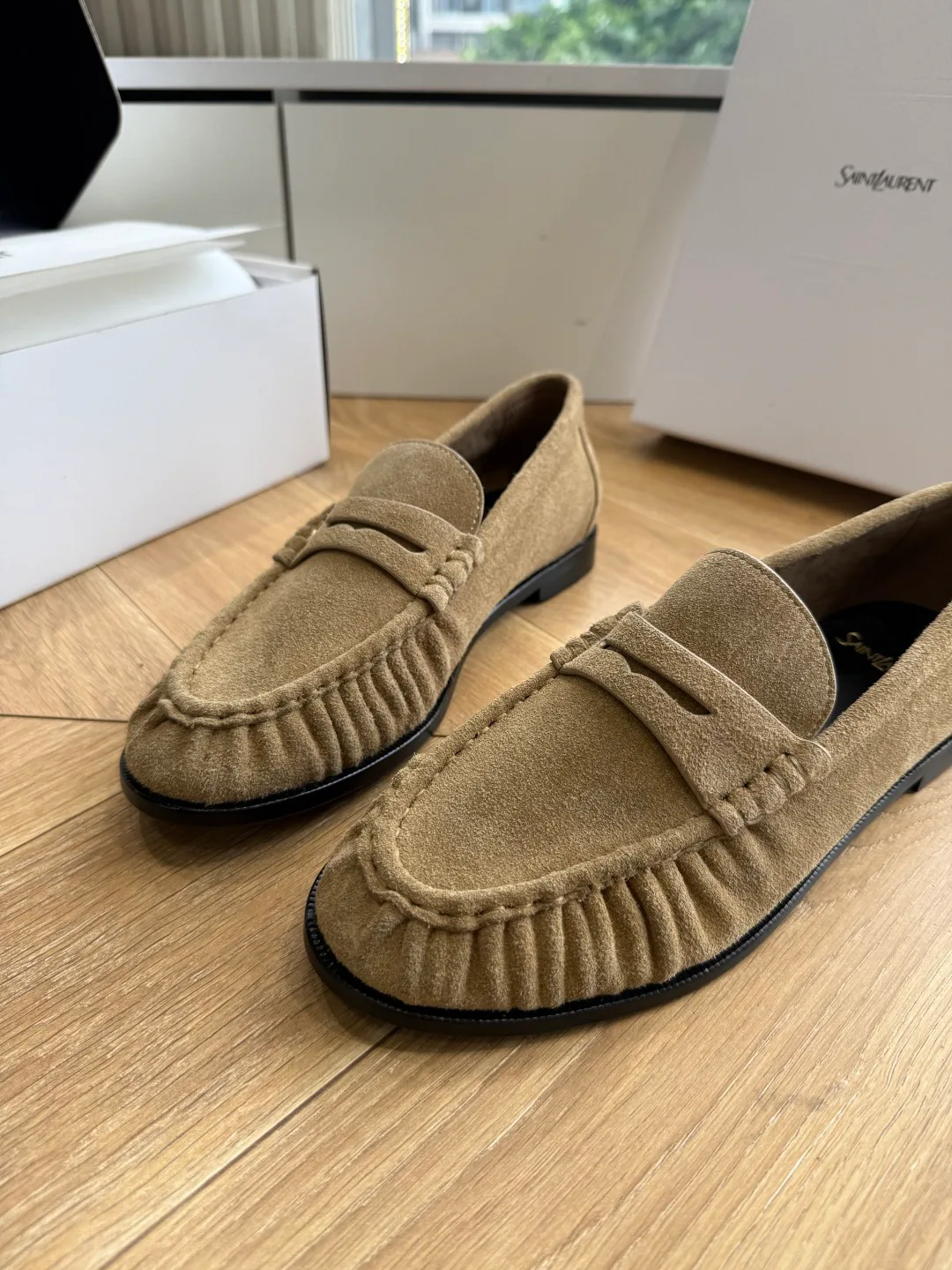 Women's Loafers And Moccasins SAINT LAURENT 17781546
