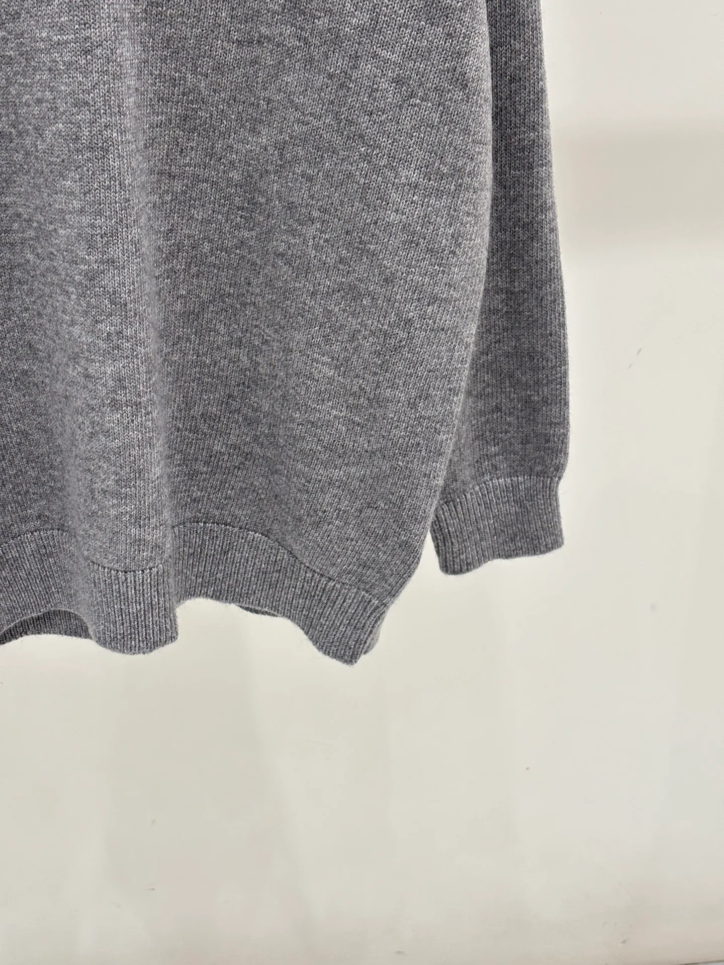 Women's Jumpers And Sweaters VALENTINO 18032131