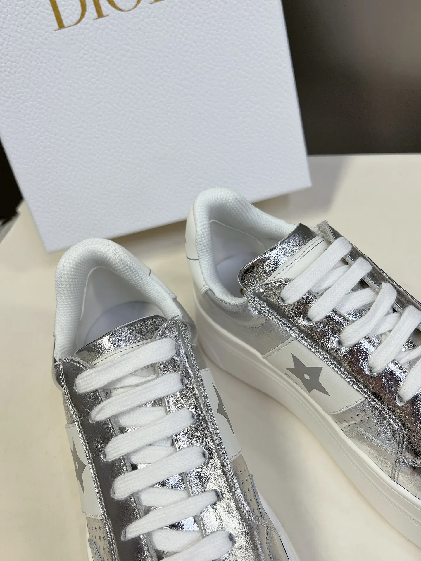 Women's Sneakers CHRISTIAN DIOR 18005349