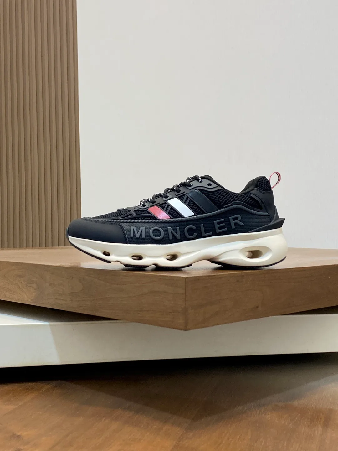 Men's Sneakers MONCLER 18079000