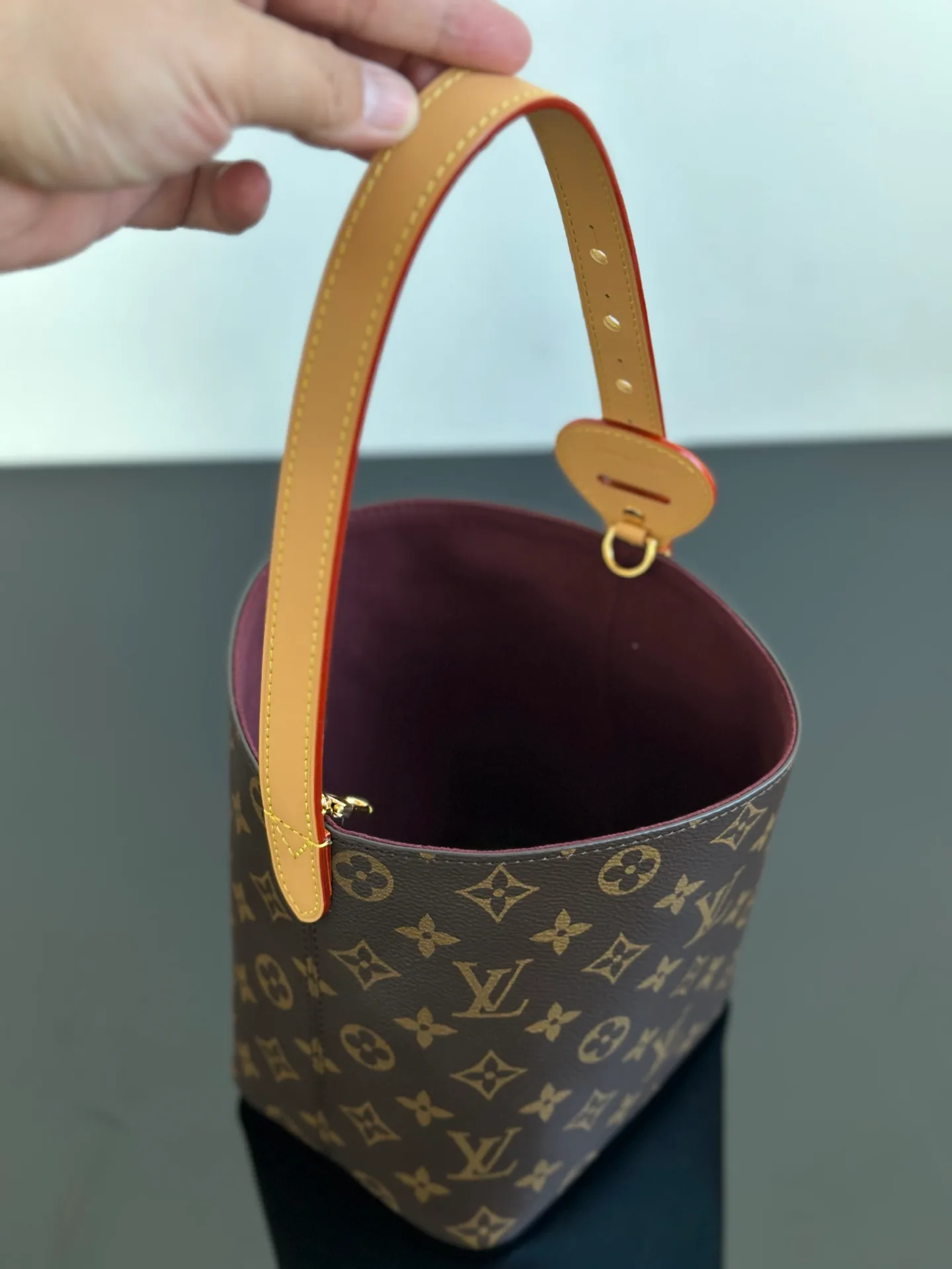 Women's Classic Handbags LOUIS VUITTON 18376562