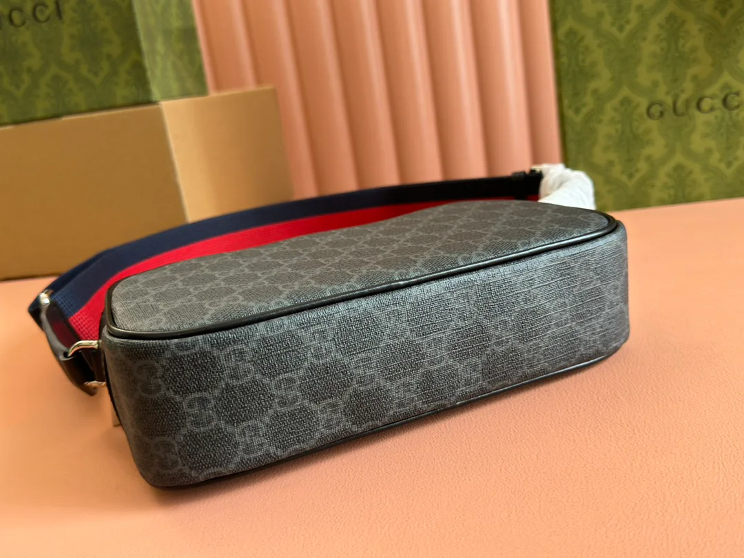Women's Shoulder Bags GUCCI 17947635