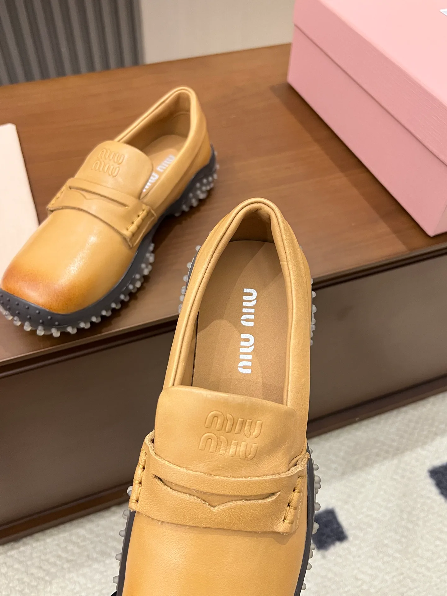 Women's Loafers And Moccasins MIU MIU 17968611