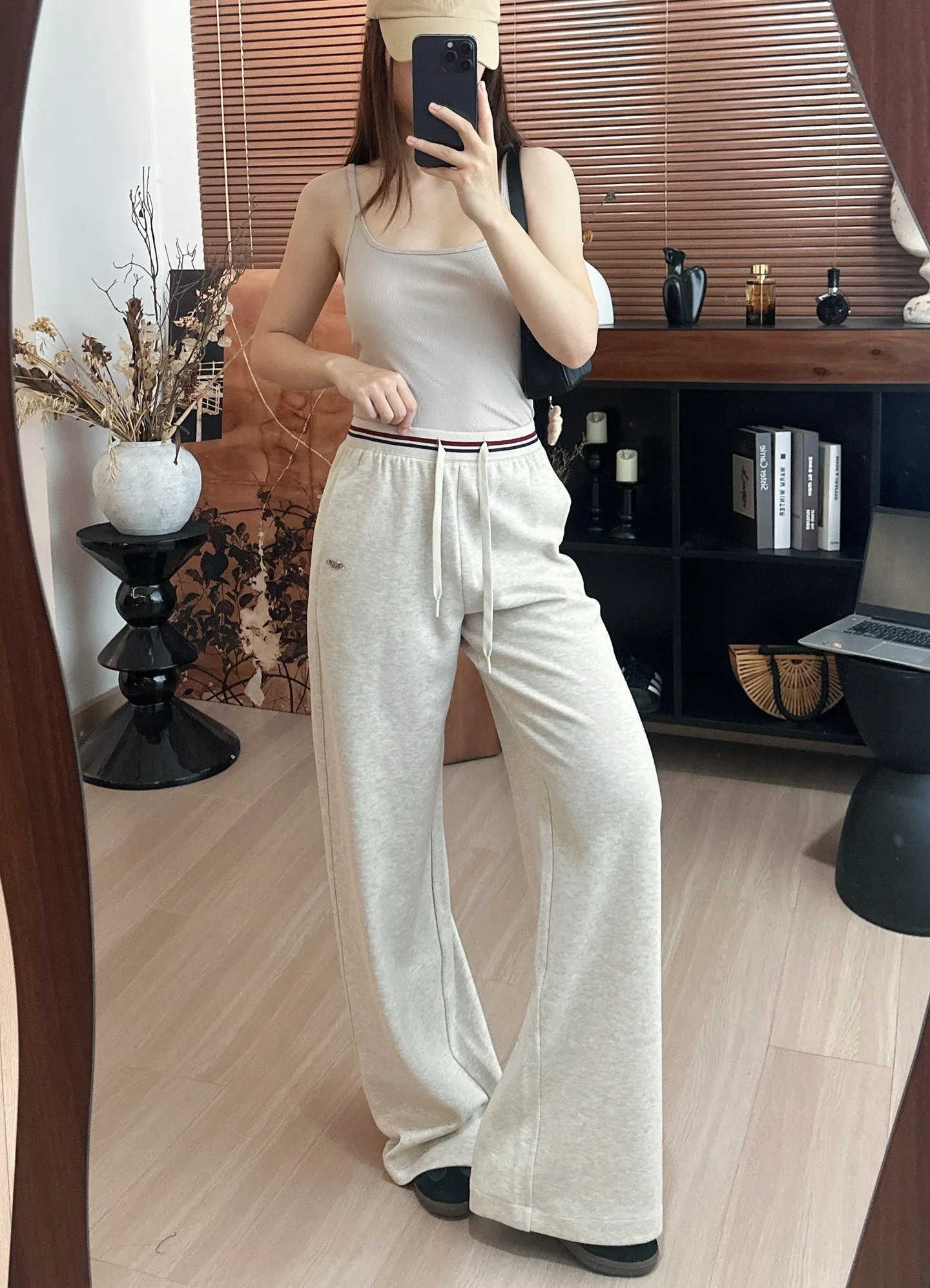 Women's Trousers PRADA 18473772