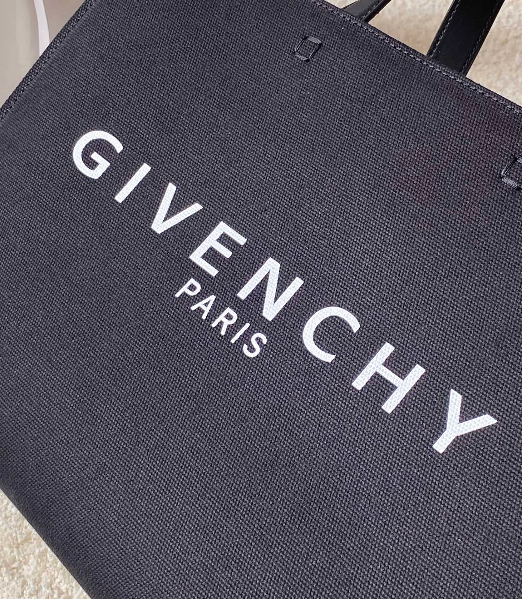 Women's Classic Handbags GIVENCHY 18452597