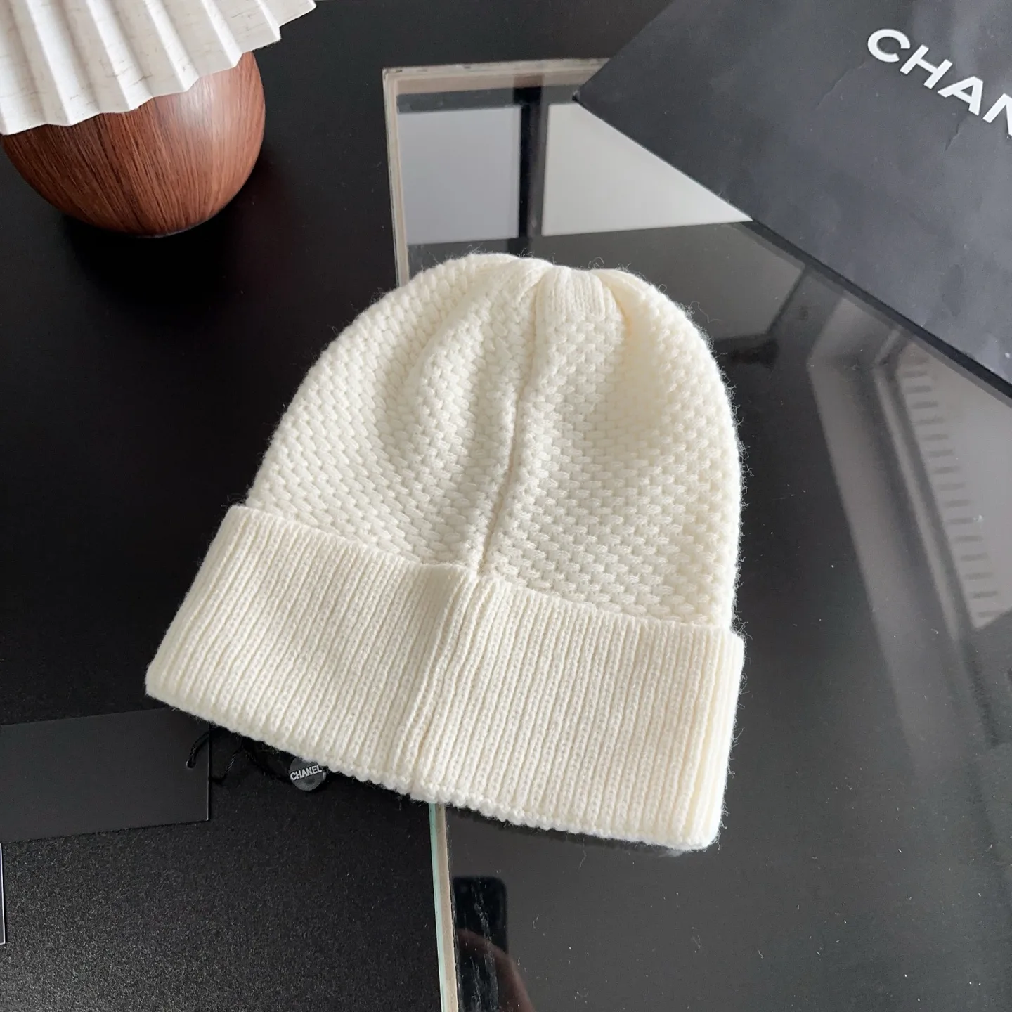 Hats CHANEL 18105669