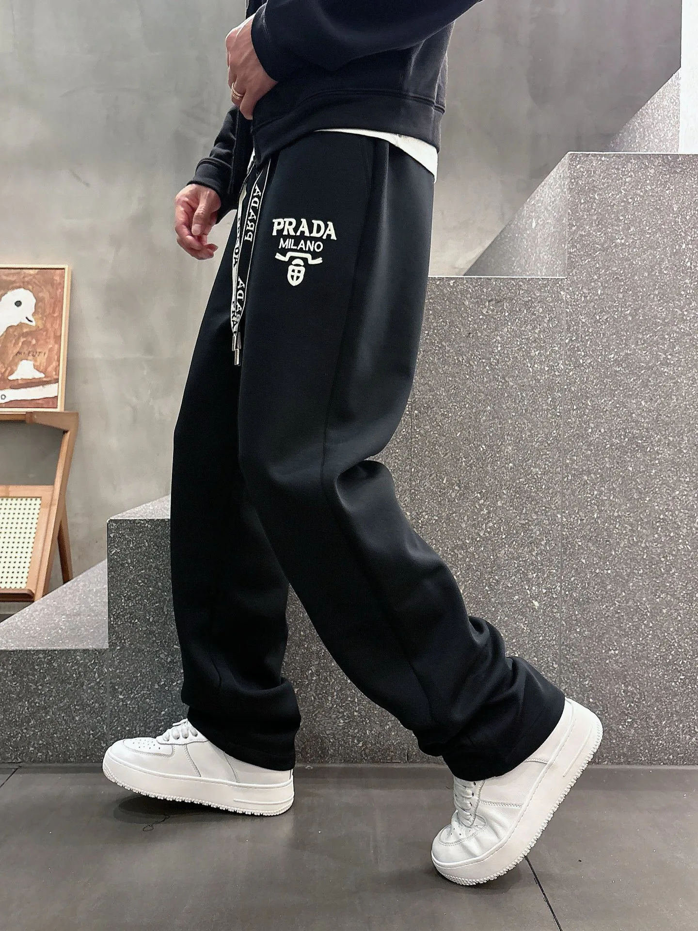 Брюки Мужские Prada 18596864