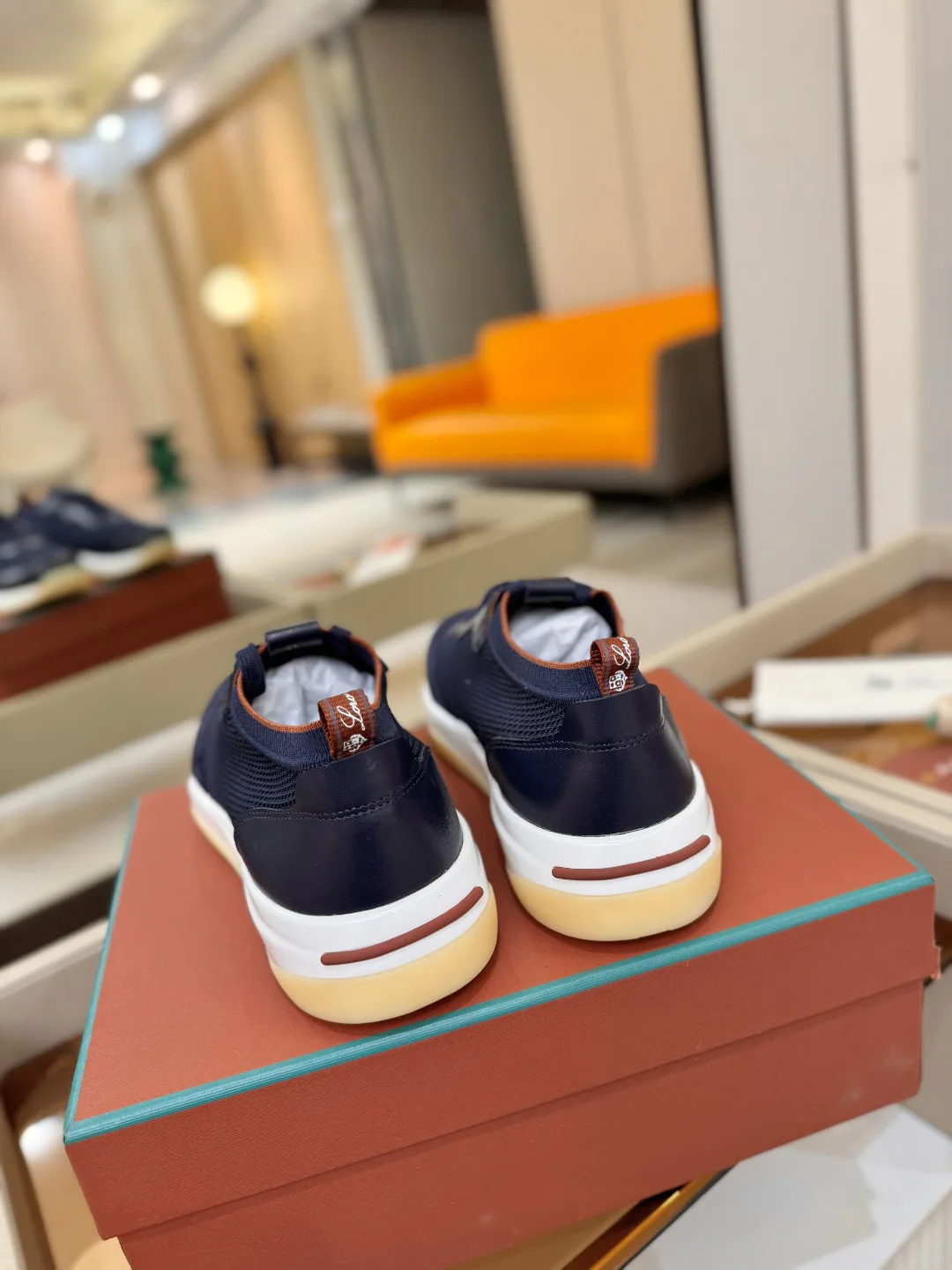 Men's Sneakers LORO PIANA 18039625