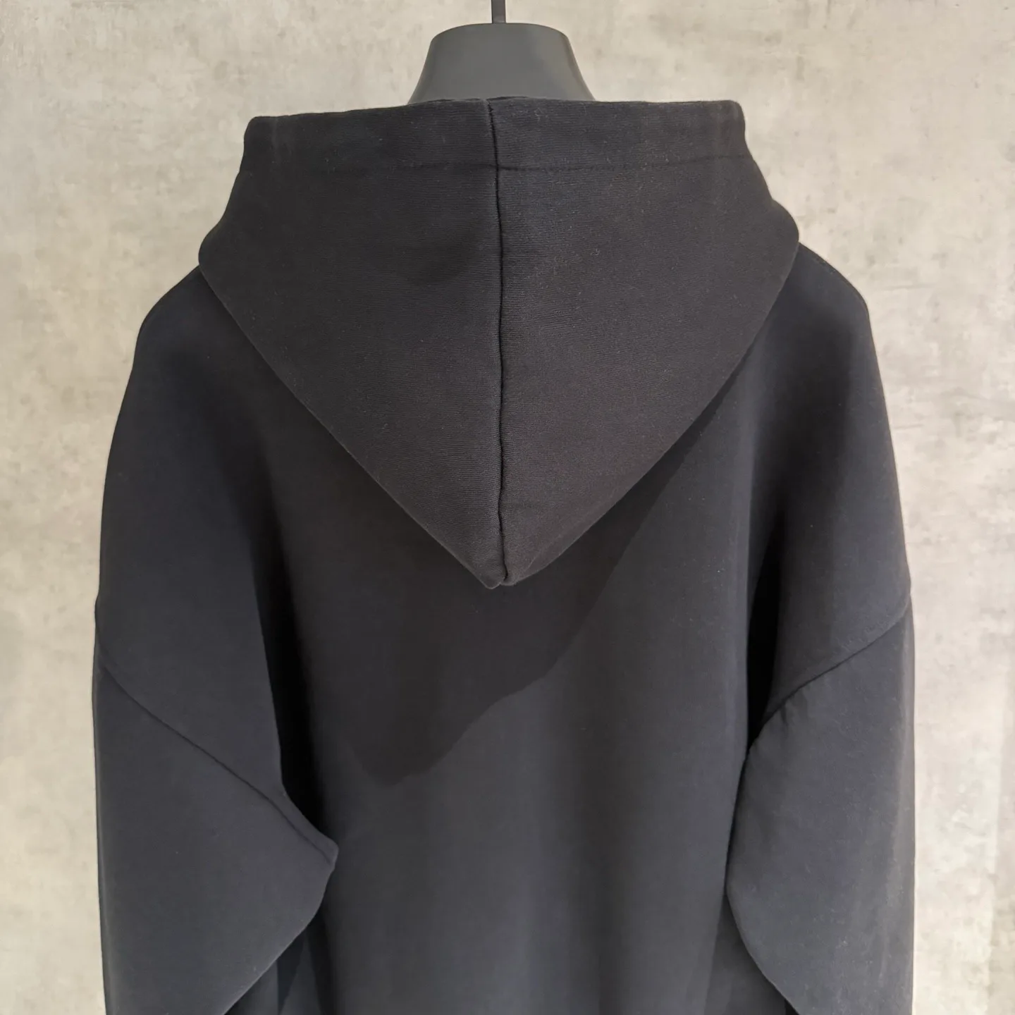 Men's Sweatshirts And Hoodies VALENTINO 18197086
