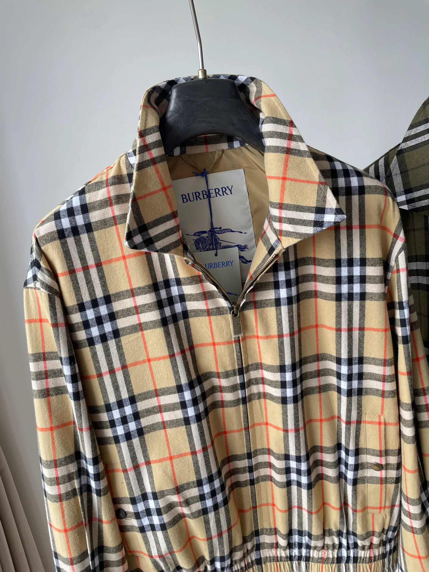 Men's Jackets And Down Jackets BURBERRY 18499517