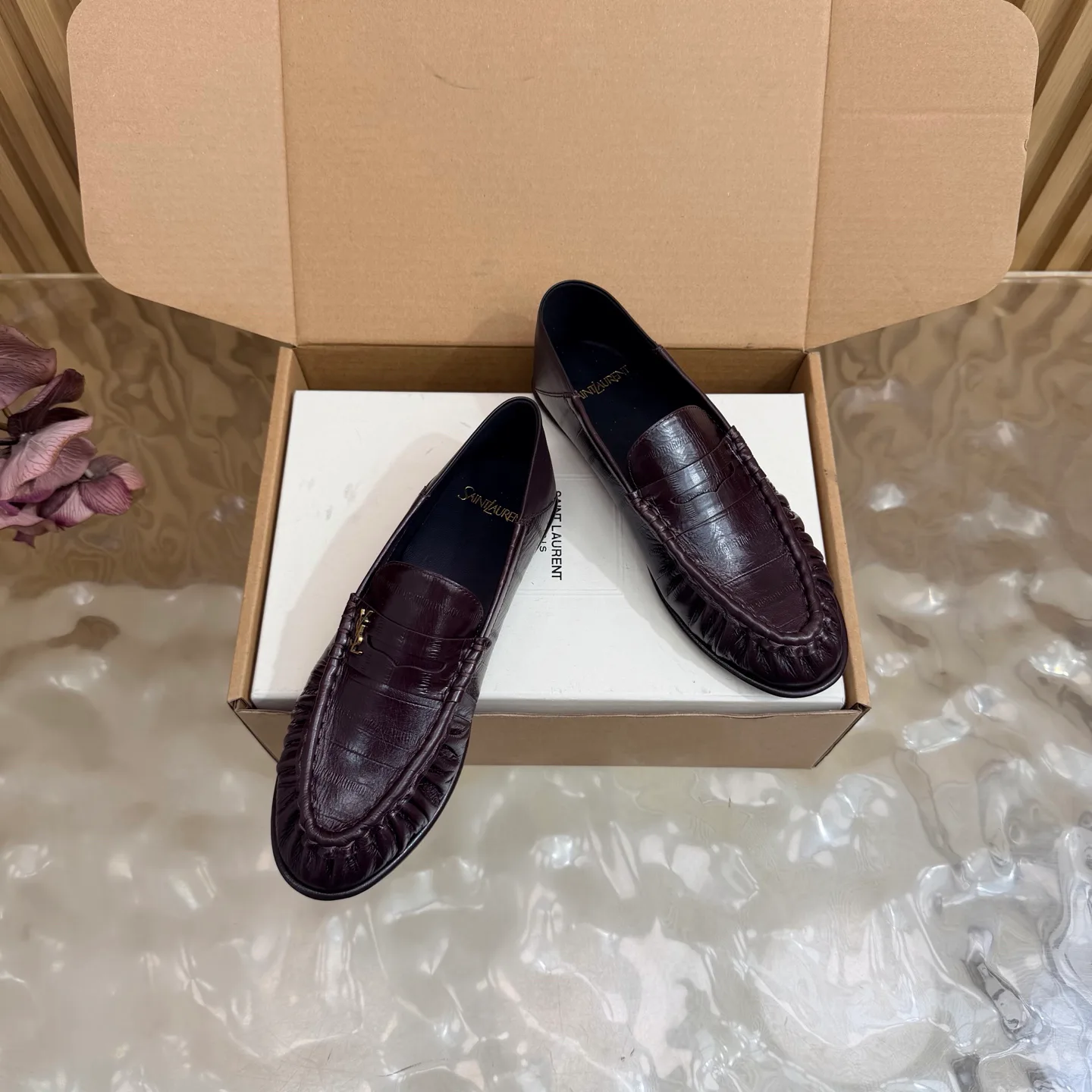 Women's Loafers And Moccasins SAINT LAURENT 18062368