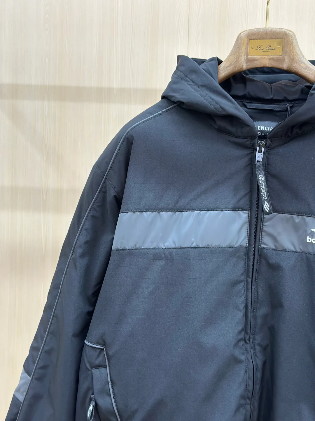 Куртки И Пуховики Мужские Balenciaga 18599285