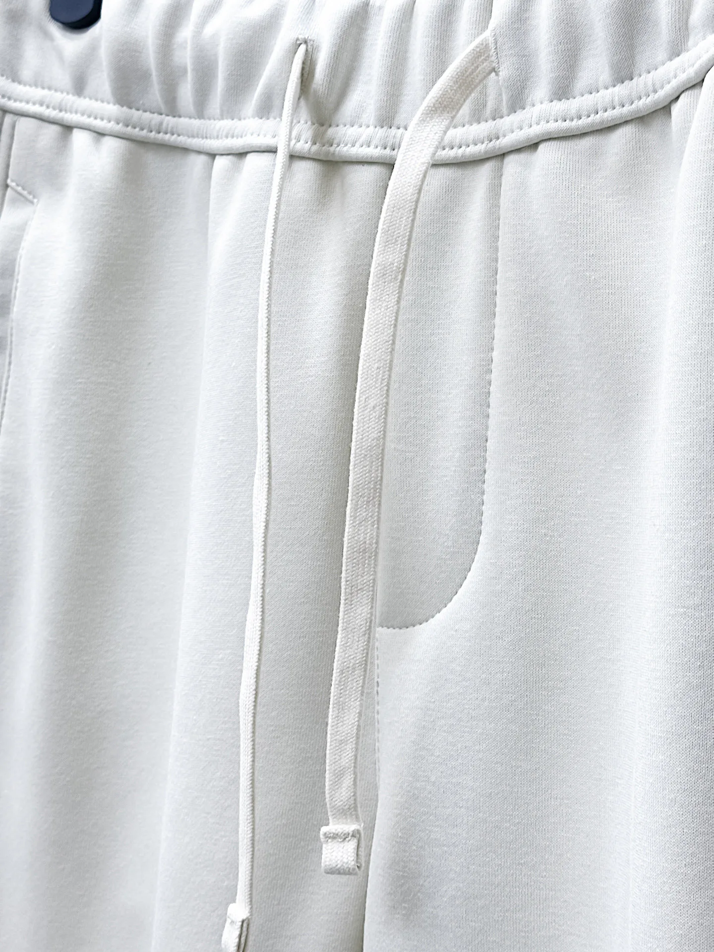 Men's Trousers VIVIENNE WESTWOOD 18197366