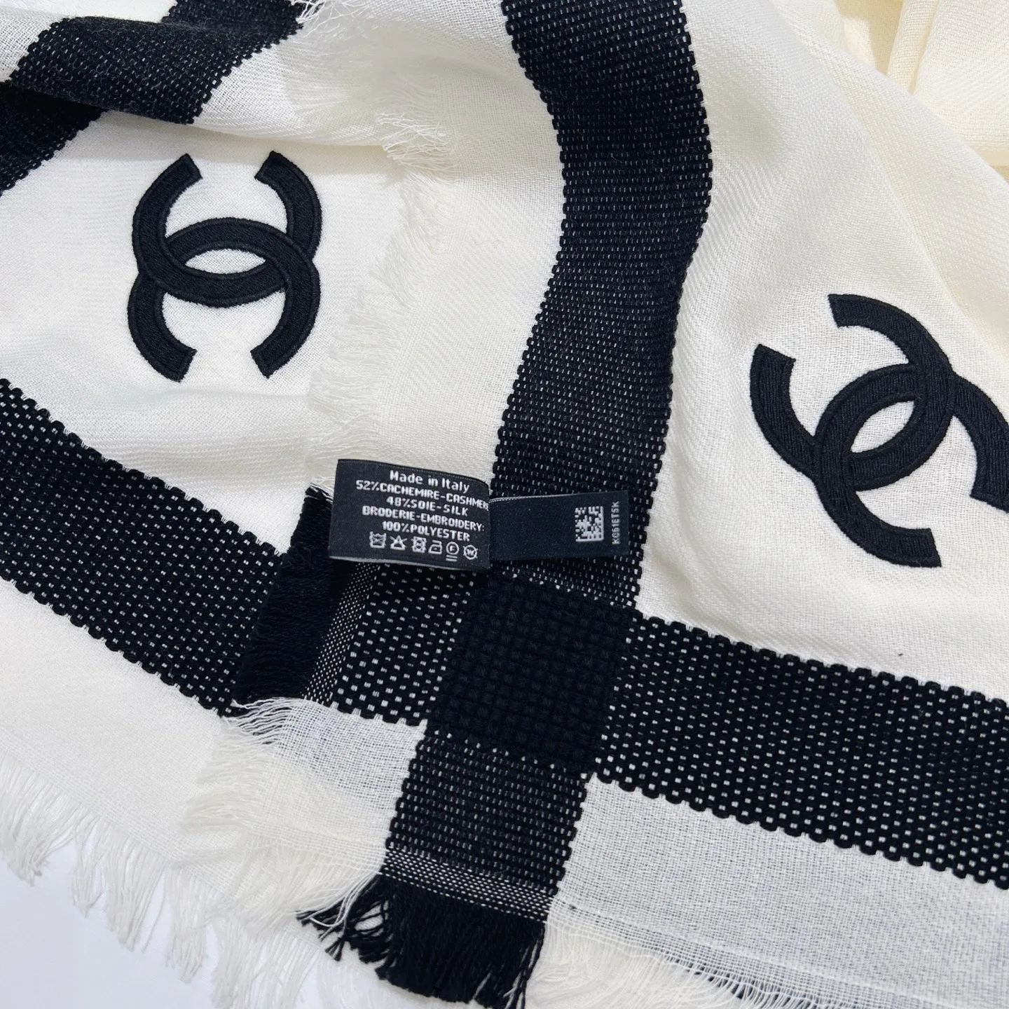 Scarves CHANEL 16946808