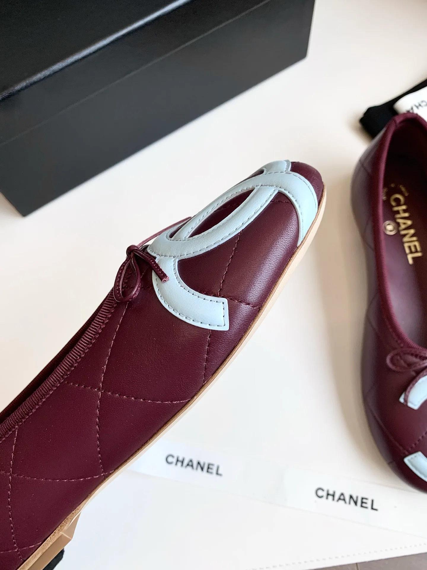 Women's Ballet Flats CHANEL 17990375