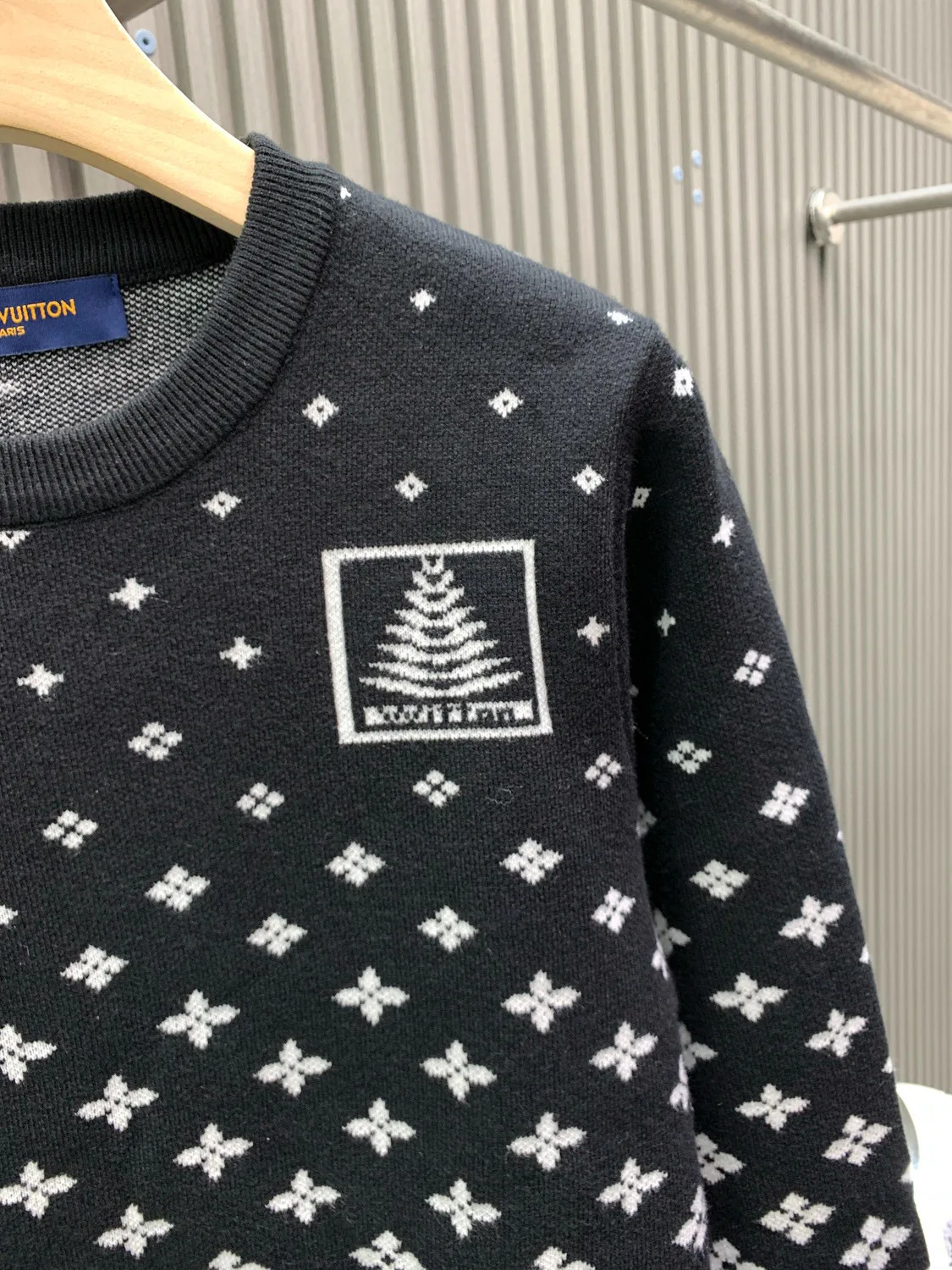 Women's Jumpers And Sweaters LOUIS VUITTON 17952859