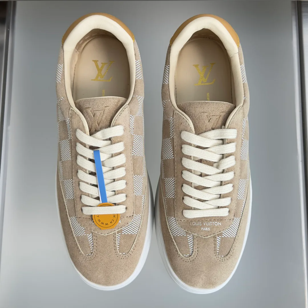 Women's Sneakers LOUIS VUITTON 17950377