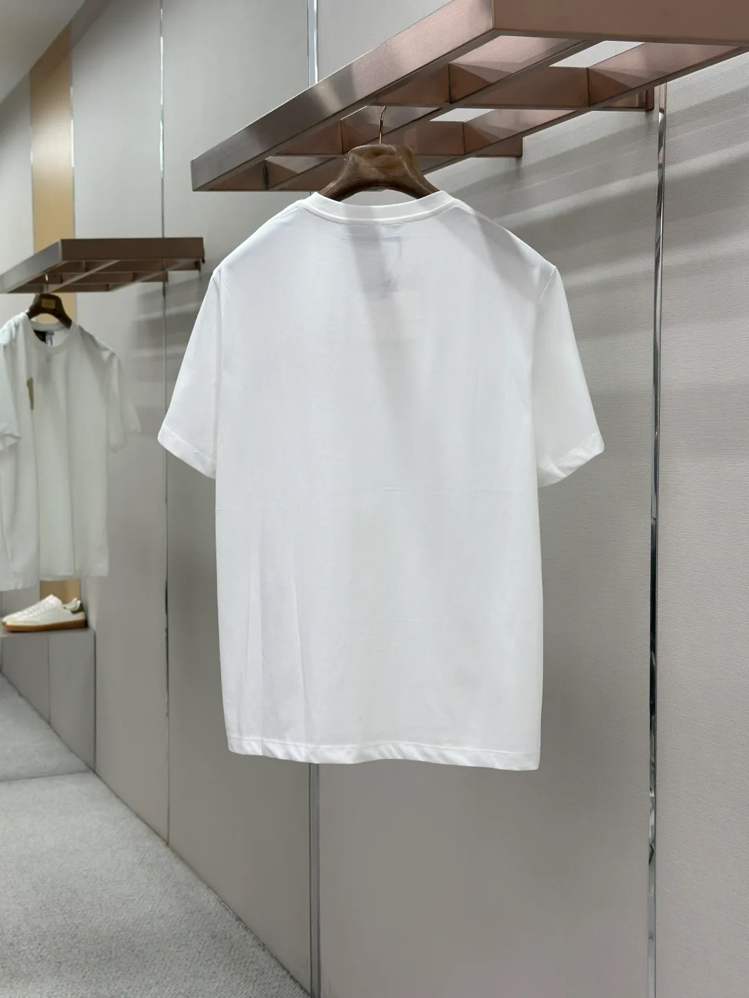 Women's T-Shirts LOEWE 18191140