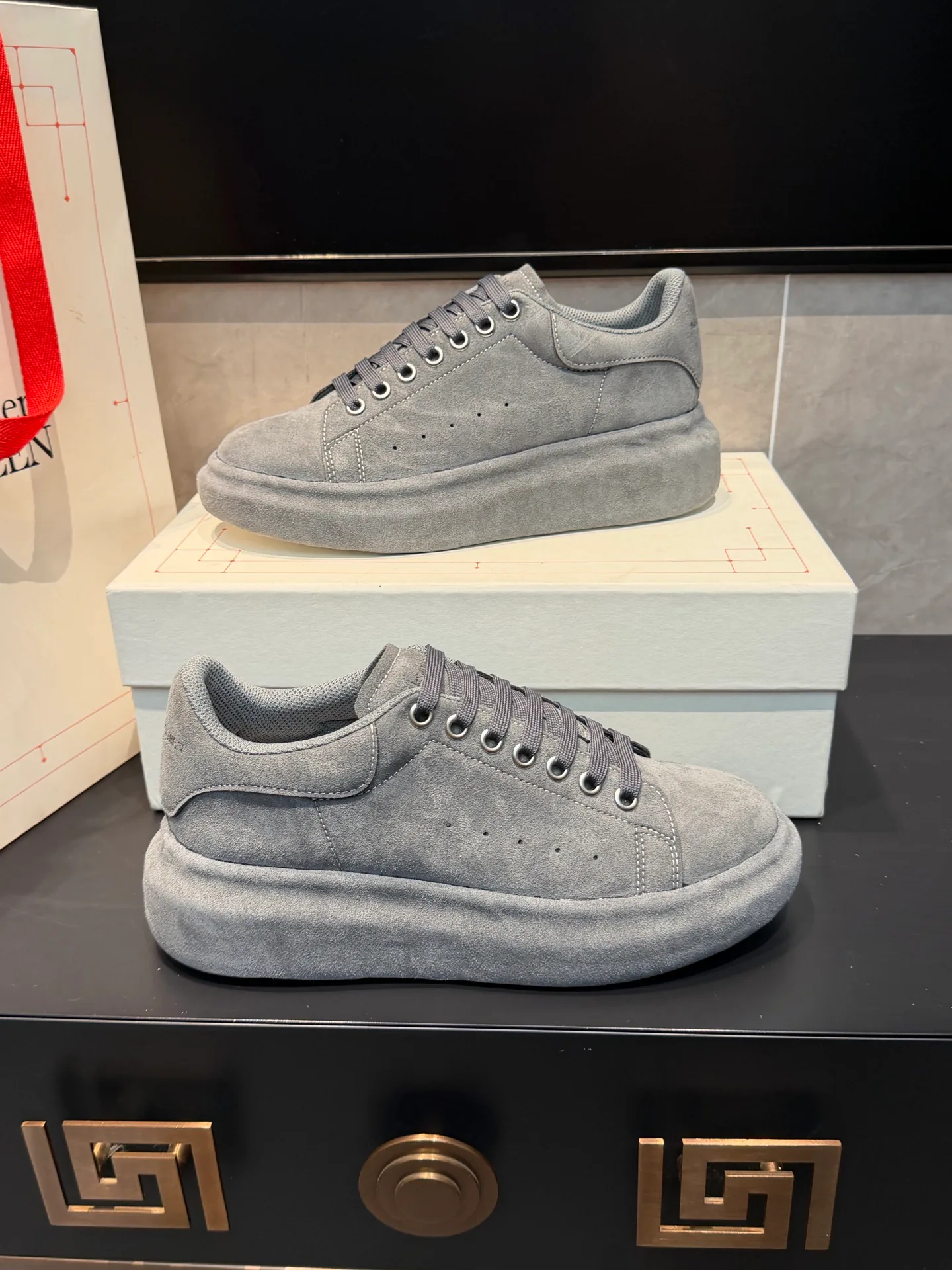 Women's Sneakers ALEXANDER MCQUEEN 18363905