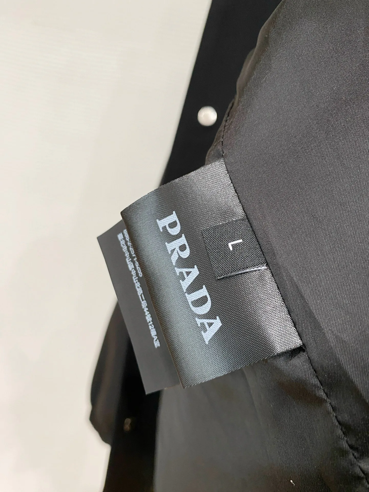 Куртки И Пуховики Мужские Prada 18618731