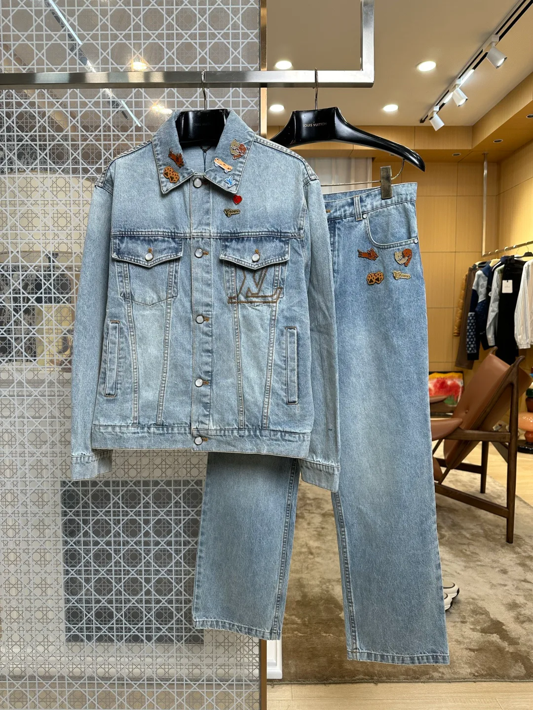 Men's Jackets And Down Jackets LOUIS VUITTON 18260889