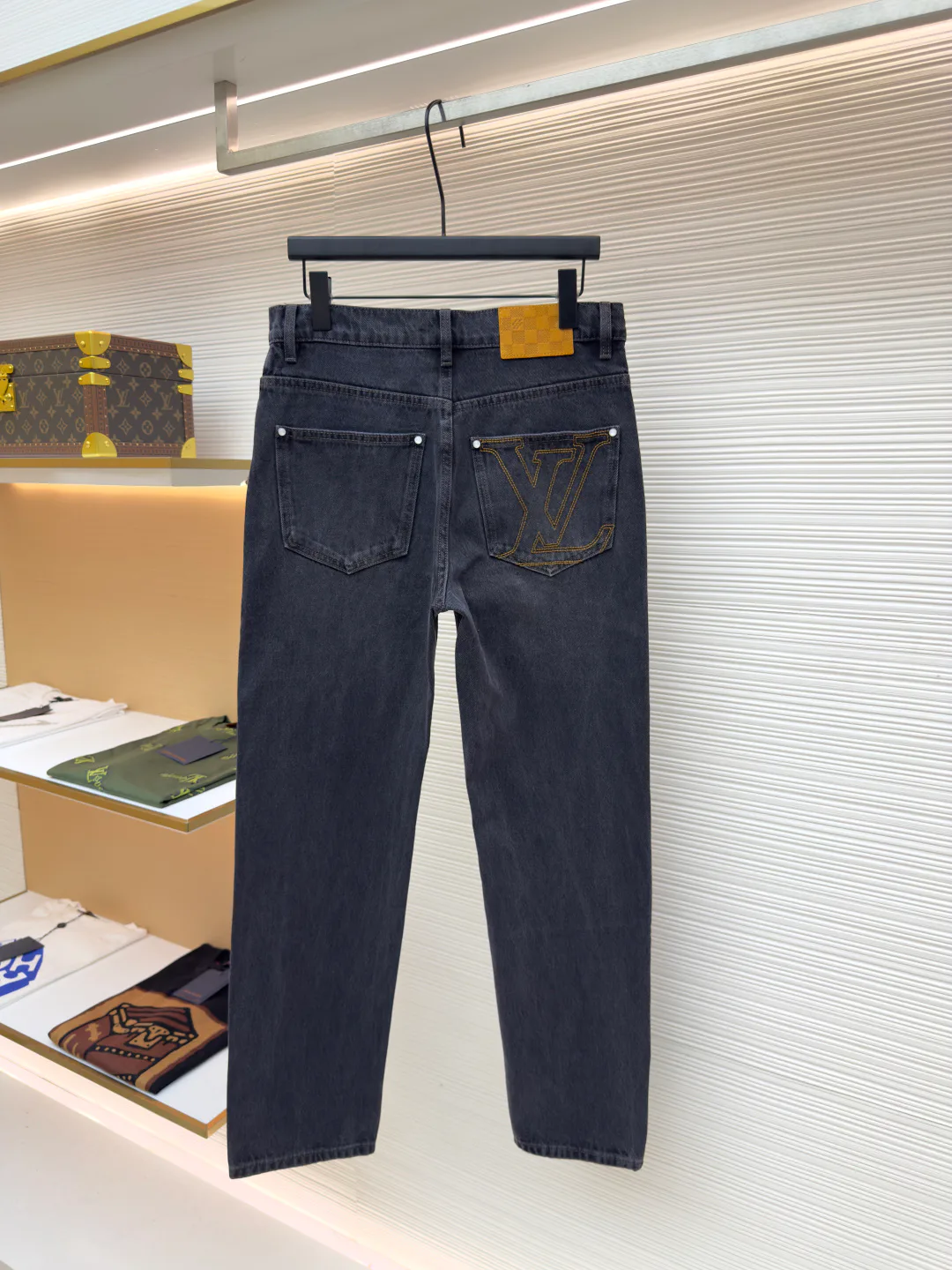 Men's Jeans LOUIS VUITTON 17480564